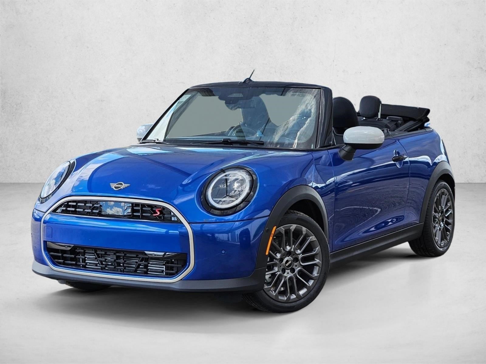 2026 MINI Convertible Cooper S Signature's photo