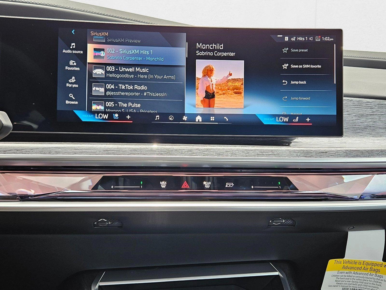 2025 BMW 7 Series 740i - Photo 11