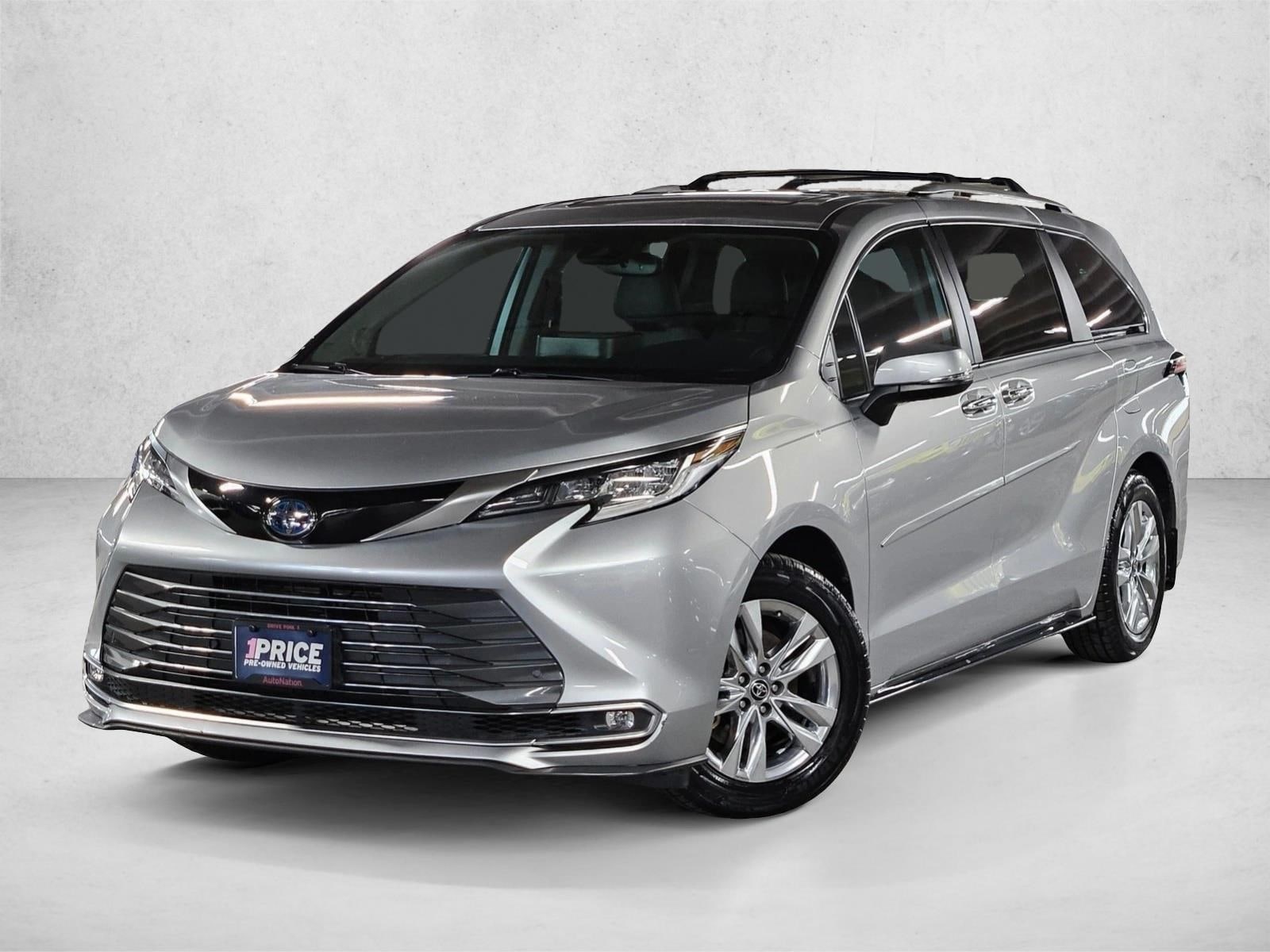 Used 2022 Toyota Sienna Limited