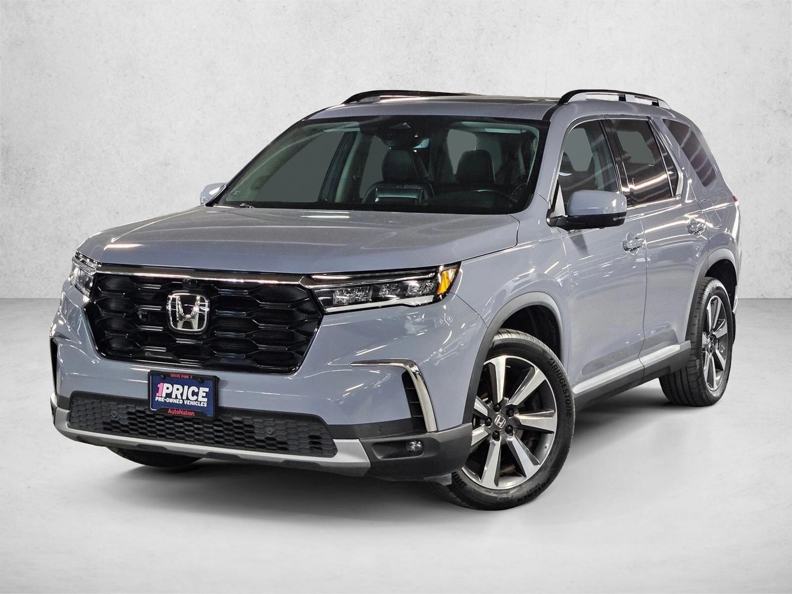 2023 Honda Pilot Elite's photo