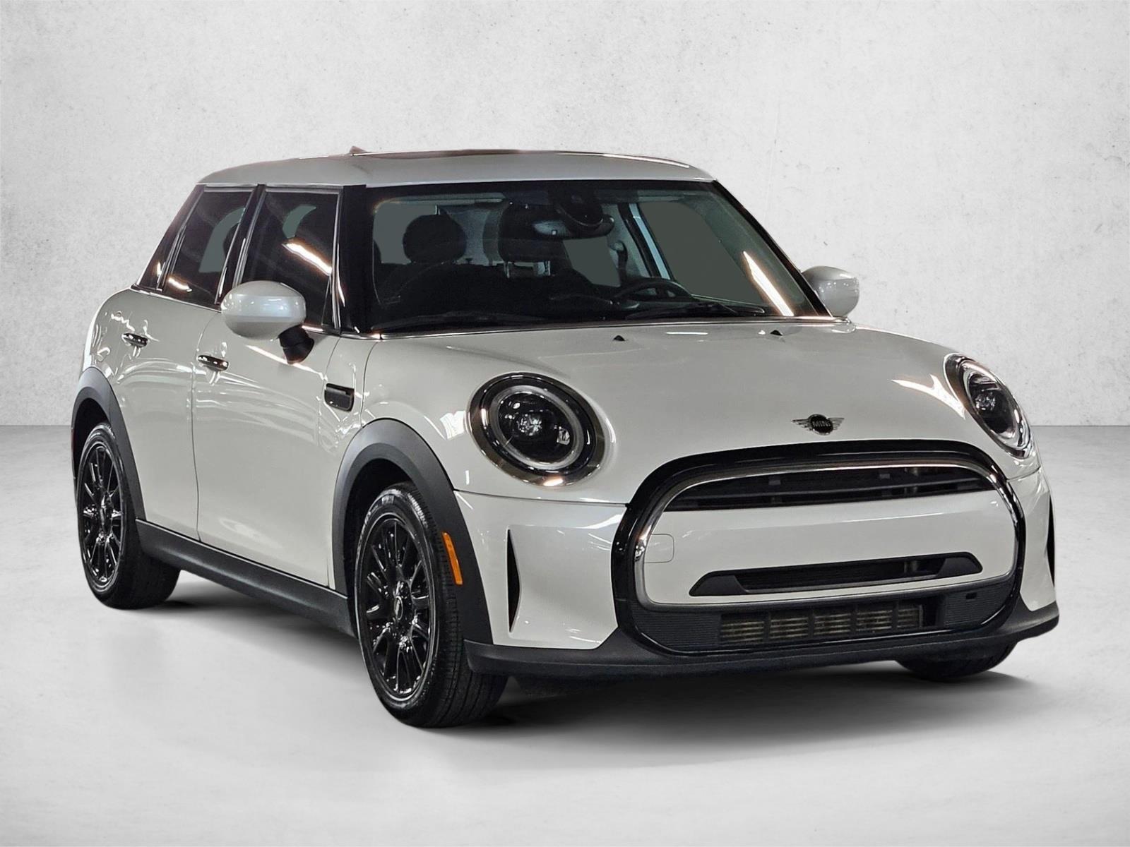 2023 Mini Cooper Hardtop 4 Door photo 2