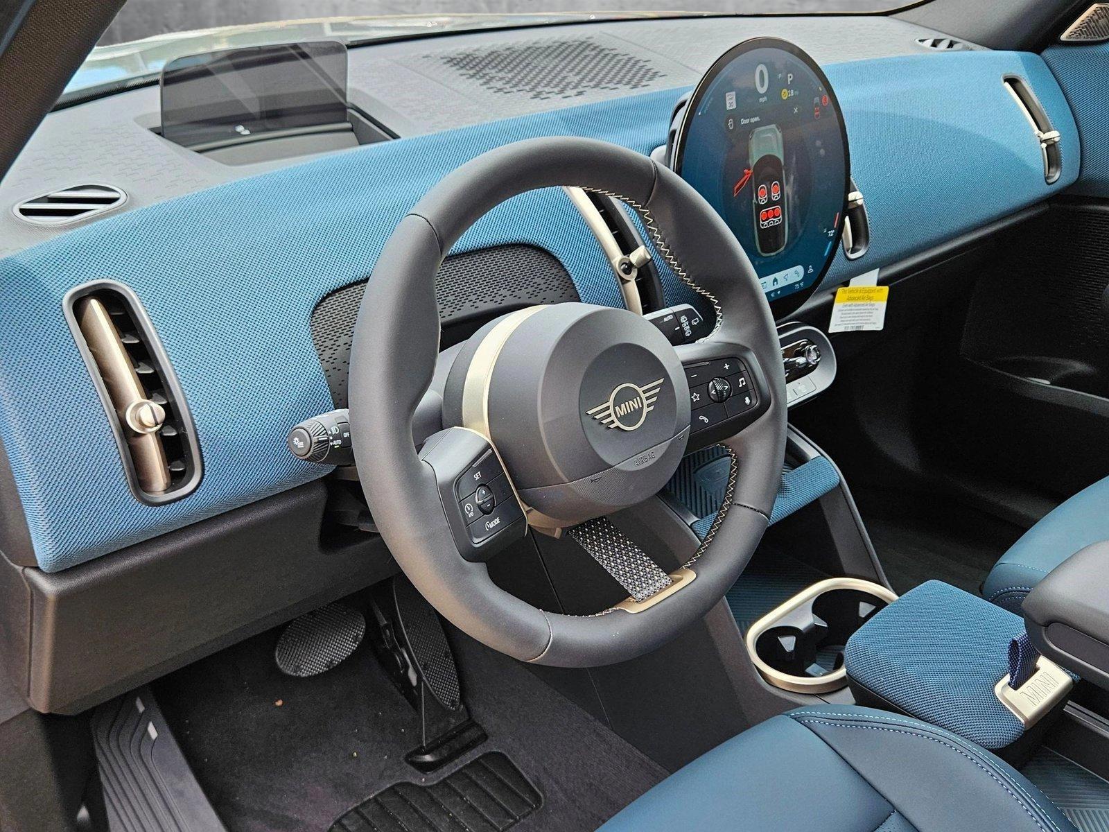 2025 Mini Countryman ALL4 Signature photo 3