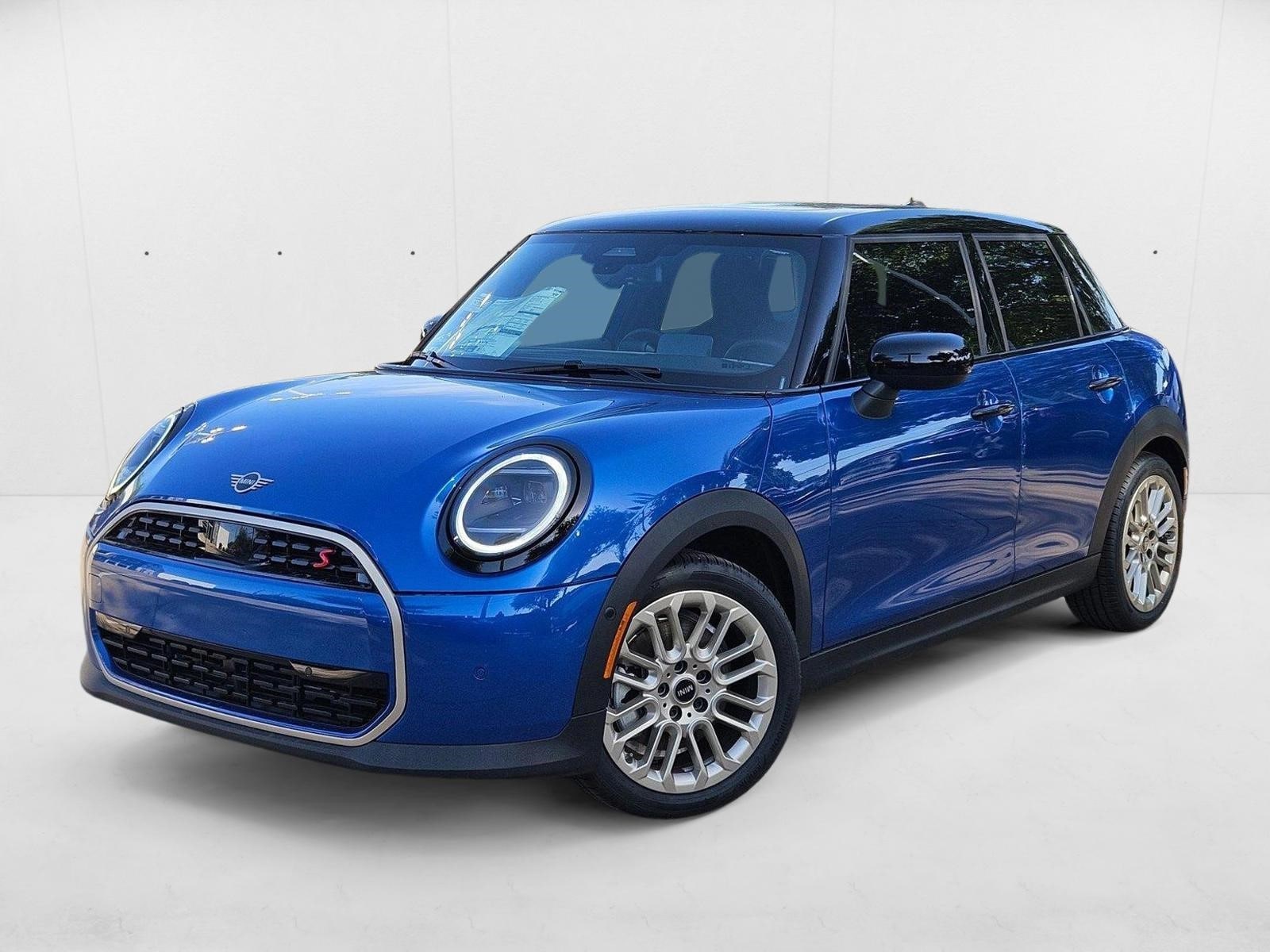 2025 MINI Hardtop 4 Door S's photo