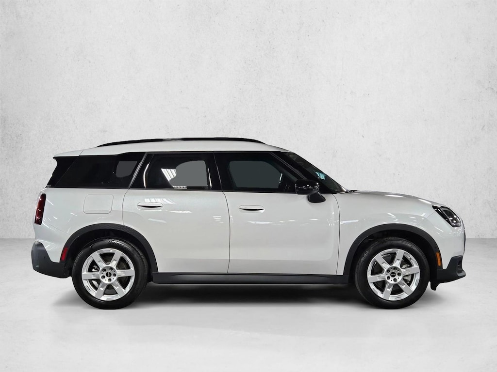 Used 2025 MINI Countryman SE Sport Utility