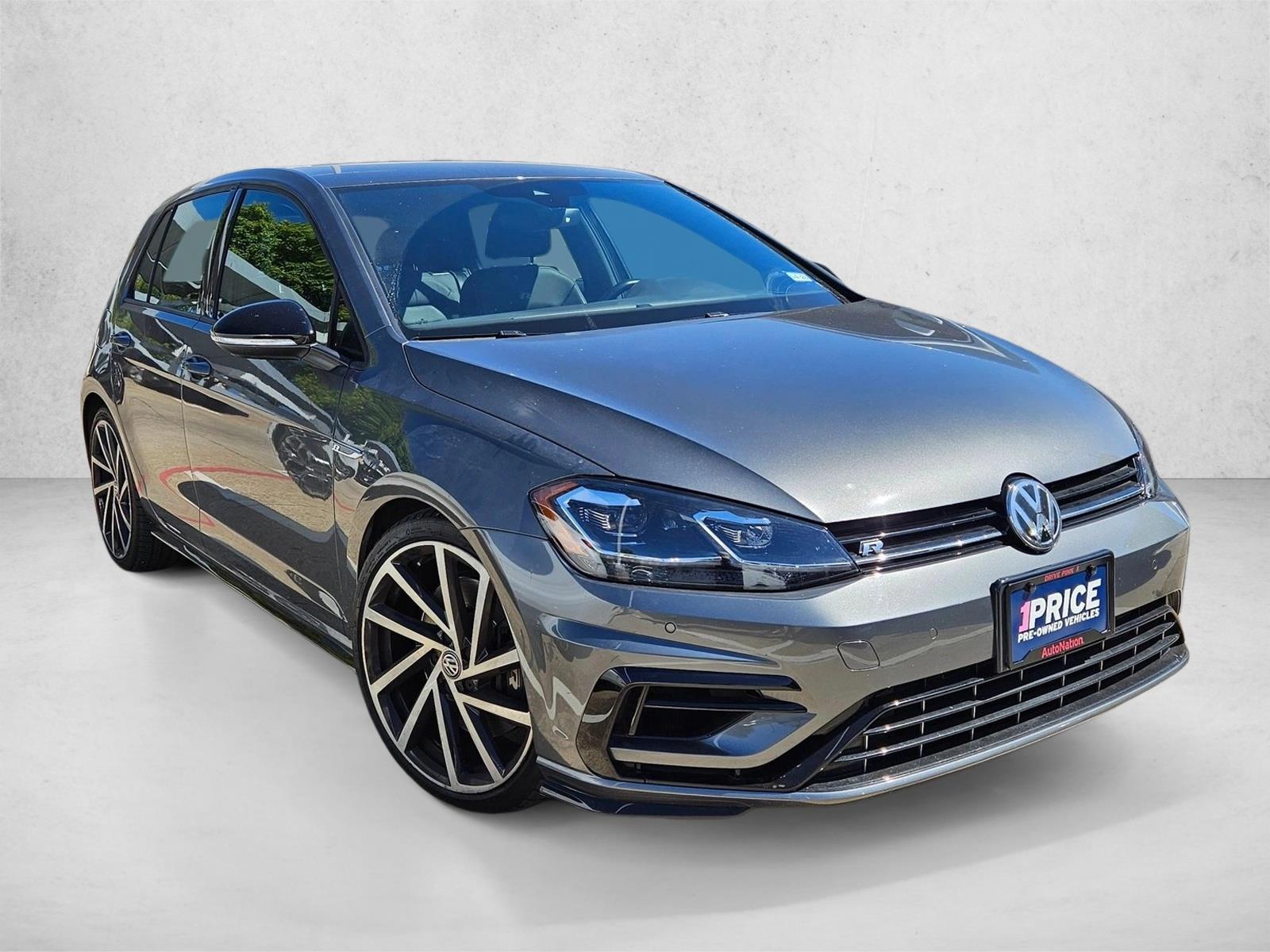 2019 Volkswagen Golf R Base photo 3