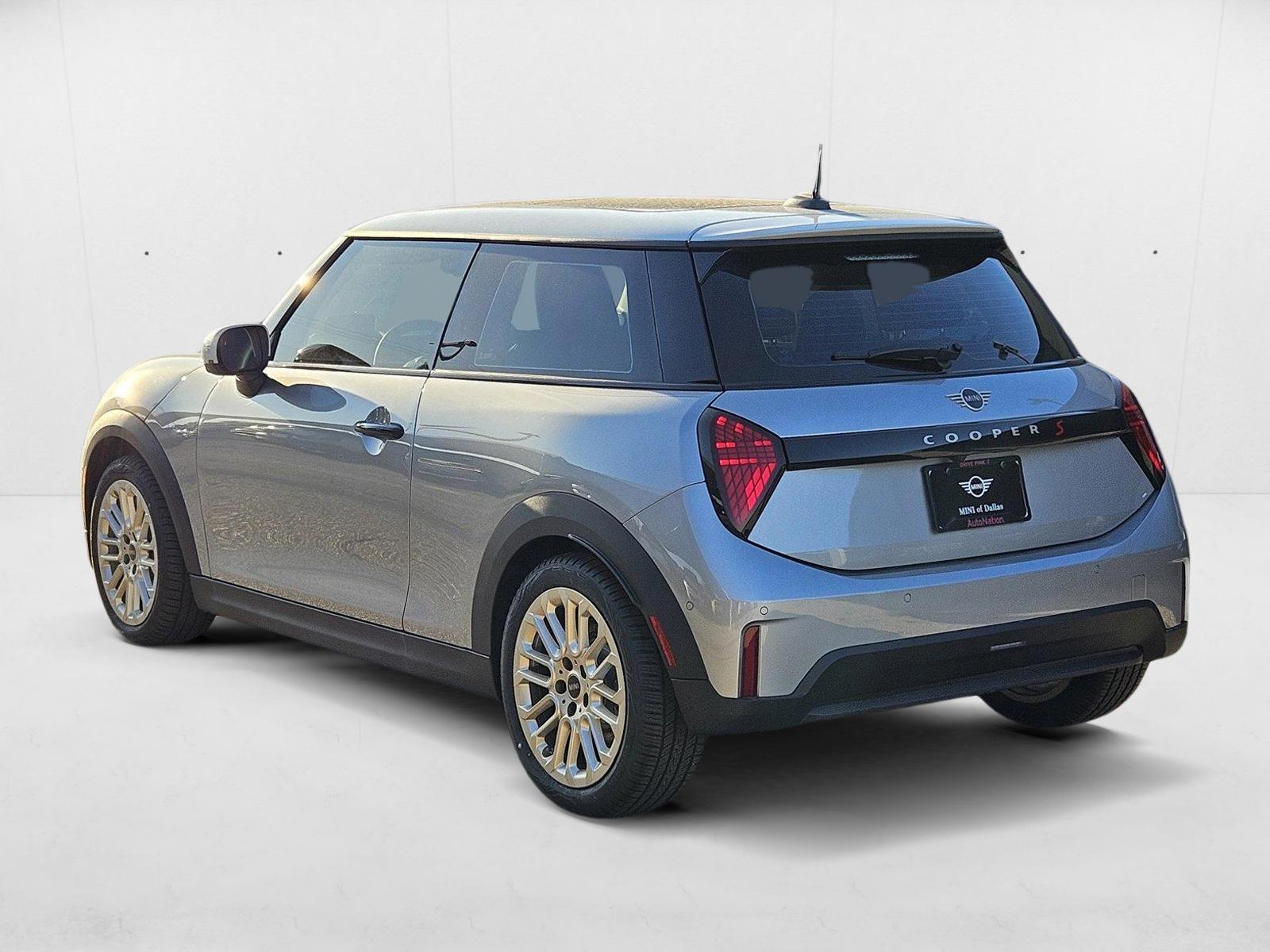 2025 MINI Hardtop 2 Door S - Photo 8