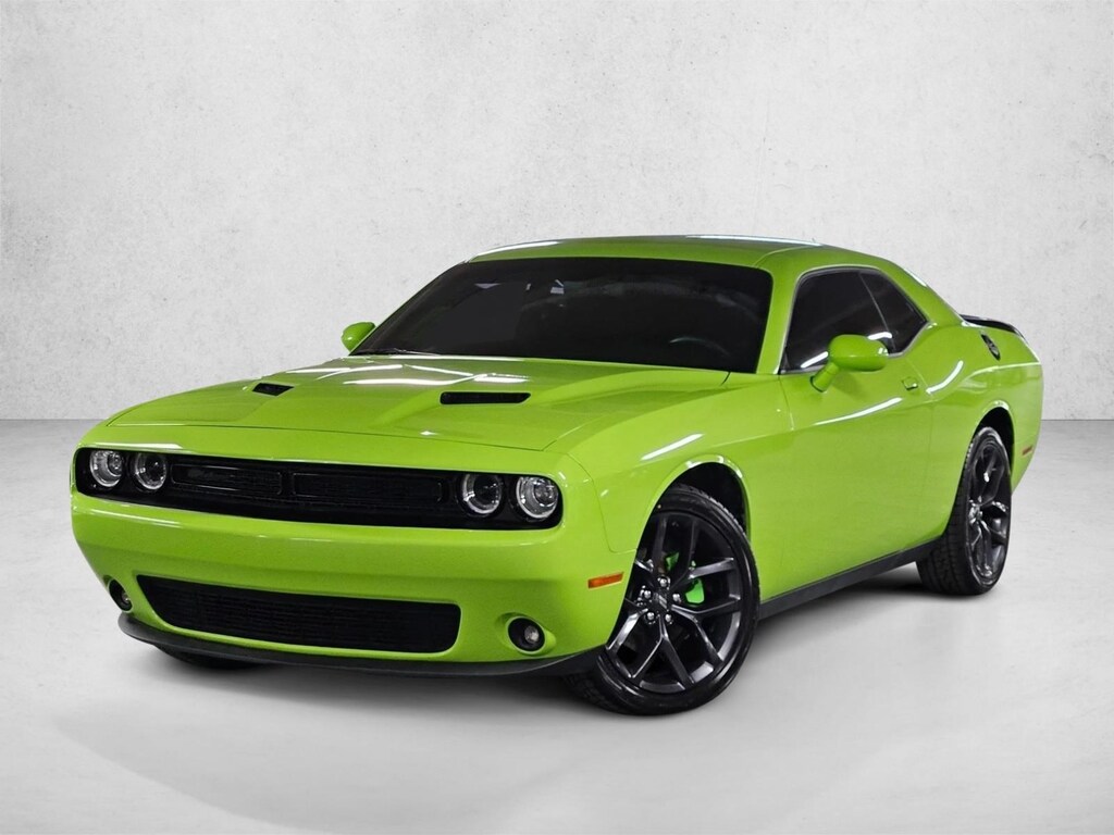 Used 2023 Dodge Challenger SXT 2dr Car
