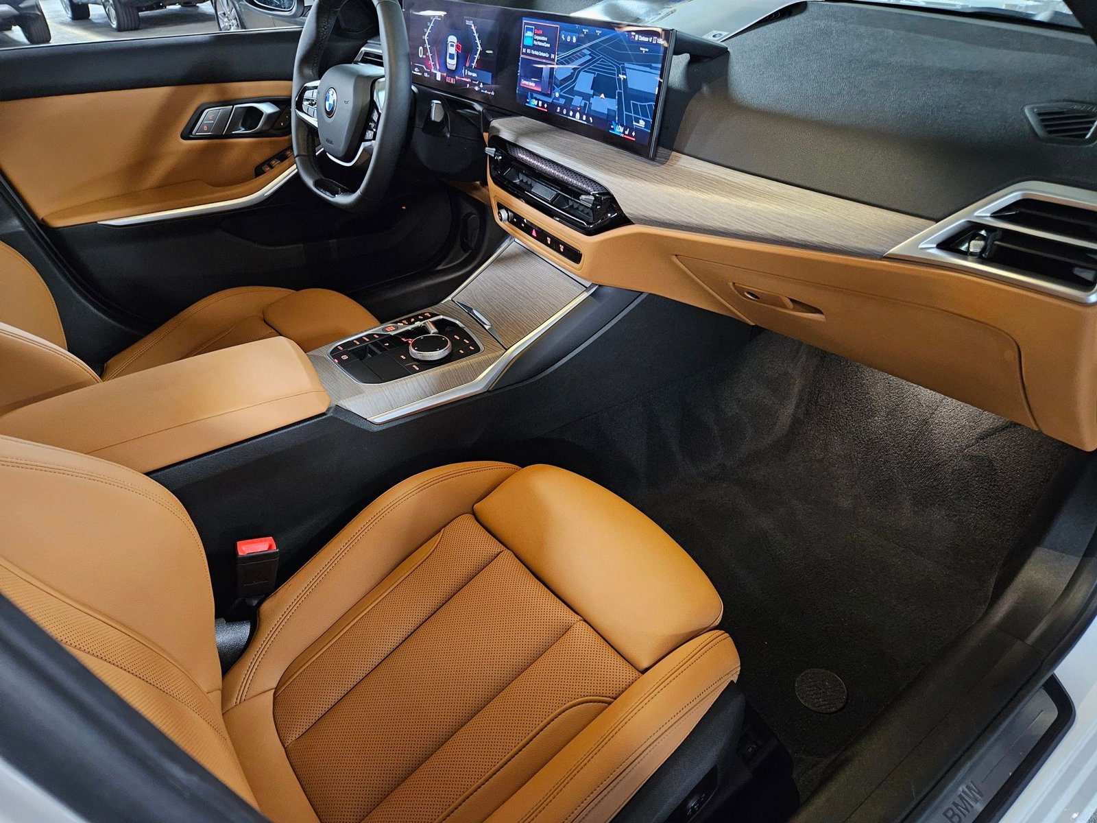 2025 BMW 3 Series 330i - Photo 20