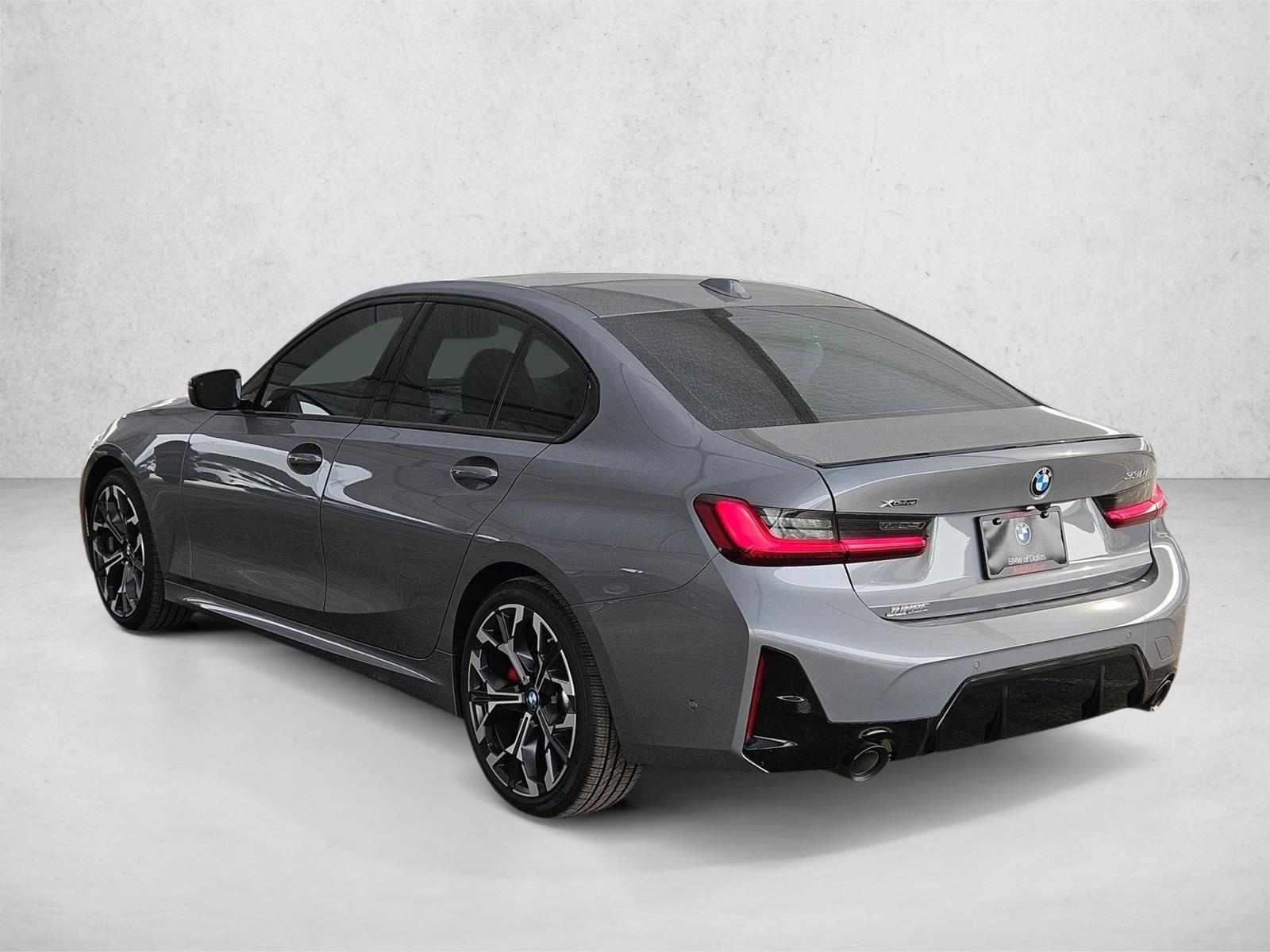 2025 BMW 3 Series 330i - Photo 8