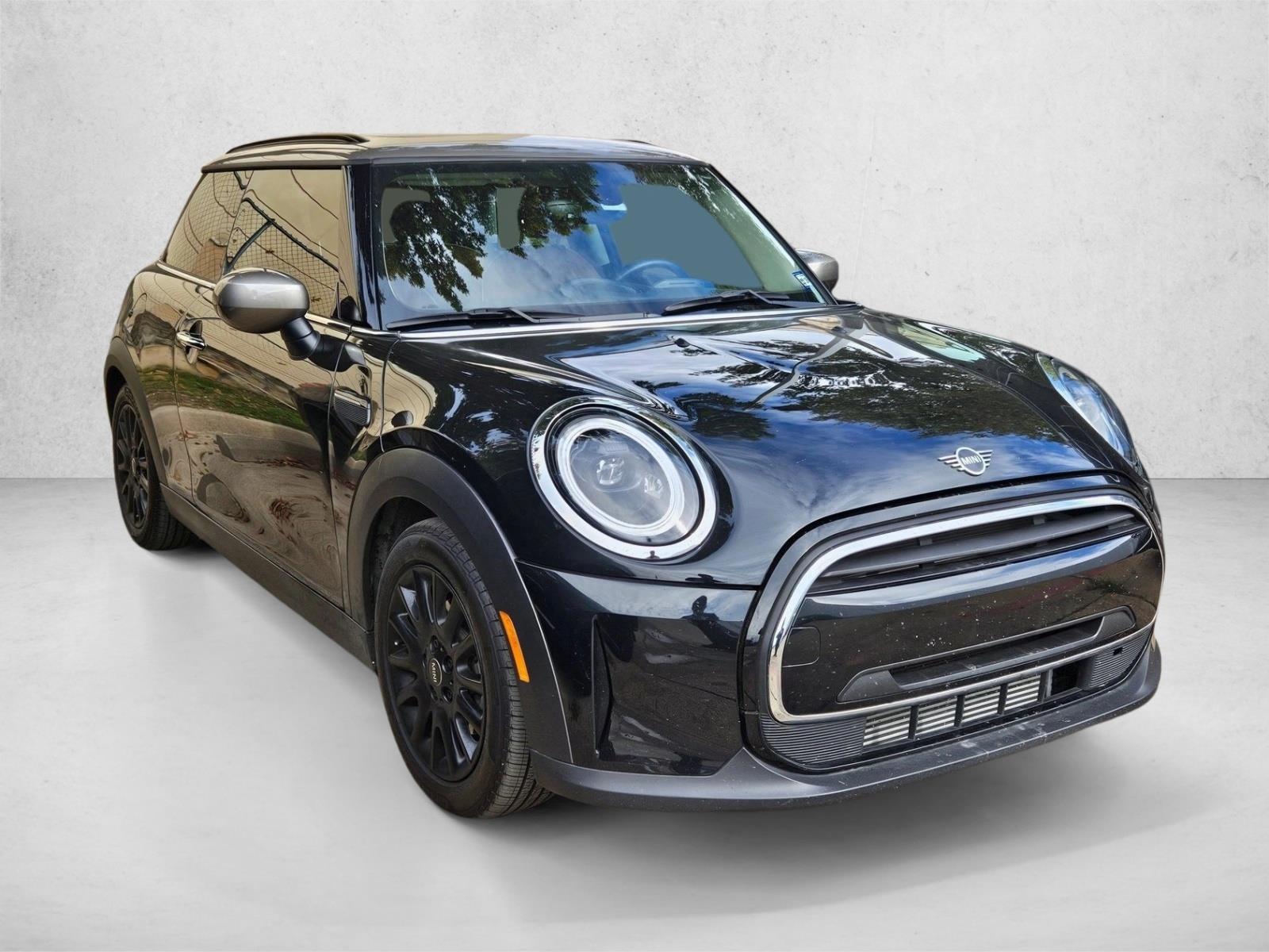 2024 Mini Cooper 2 Door Hardtop photo 3