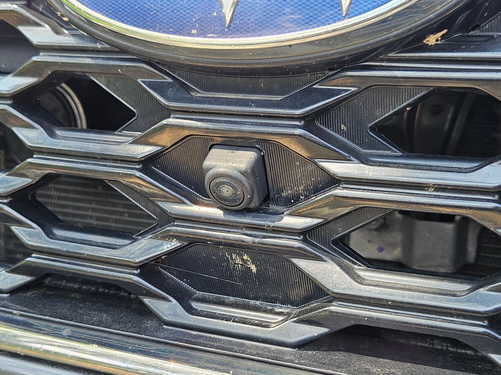 2020 Subaru Outback Onyx Edition XT photo 2