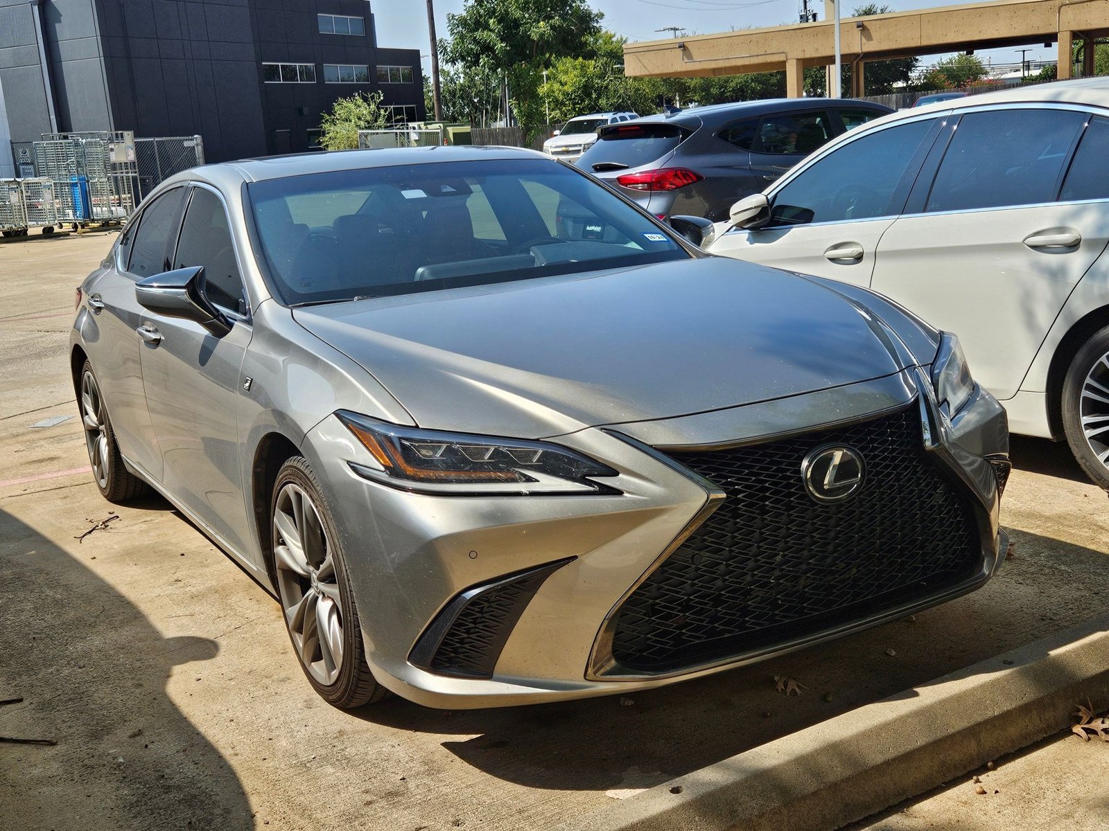 2019 Lexus ES 350 F SPORT photo 3