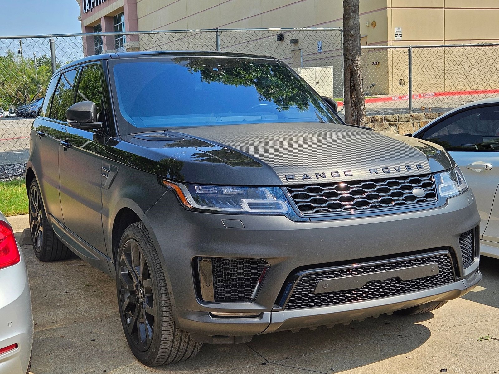 2020 Land Rover Range Rover Sport HSE Dynamic photo 3