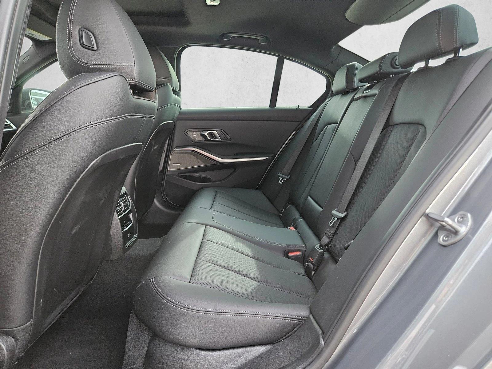 2025 BMW 3 Series 330i - Photo 15