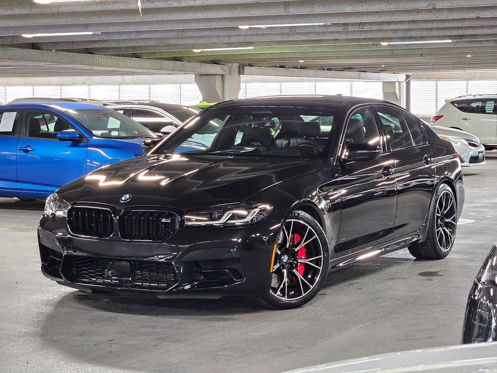 2022 BMW M5 -'s photo