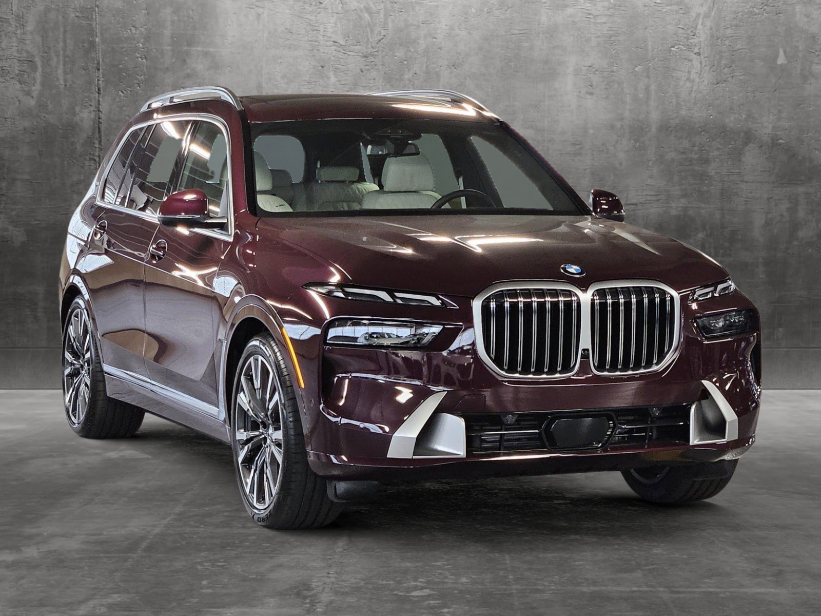 Used 2025 BMW X7 40i with VIN 5UX23EM03S9X27427 for sale in Dallas, TX