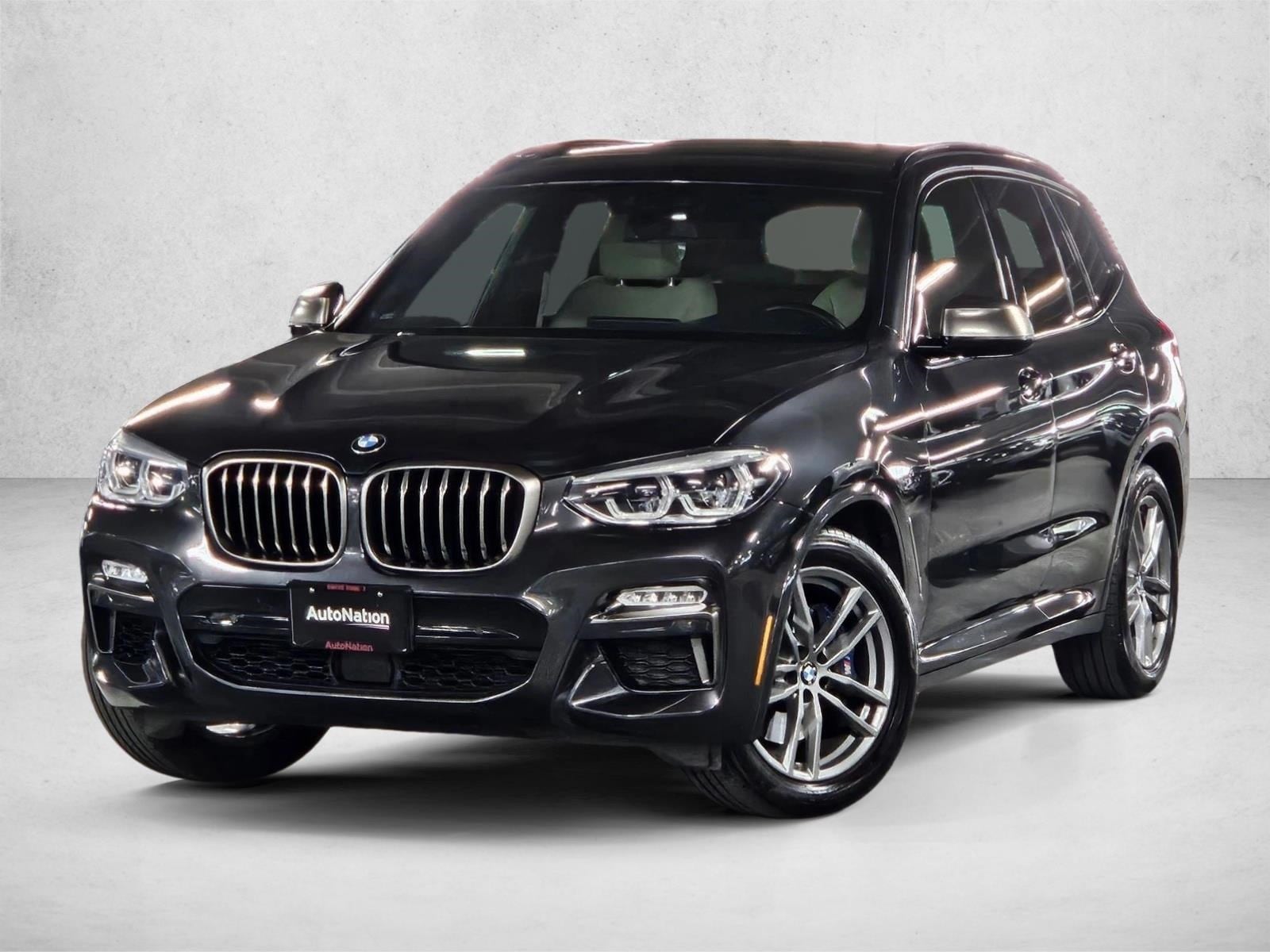 2019 BMW X3 40i's photo