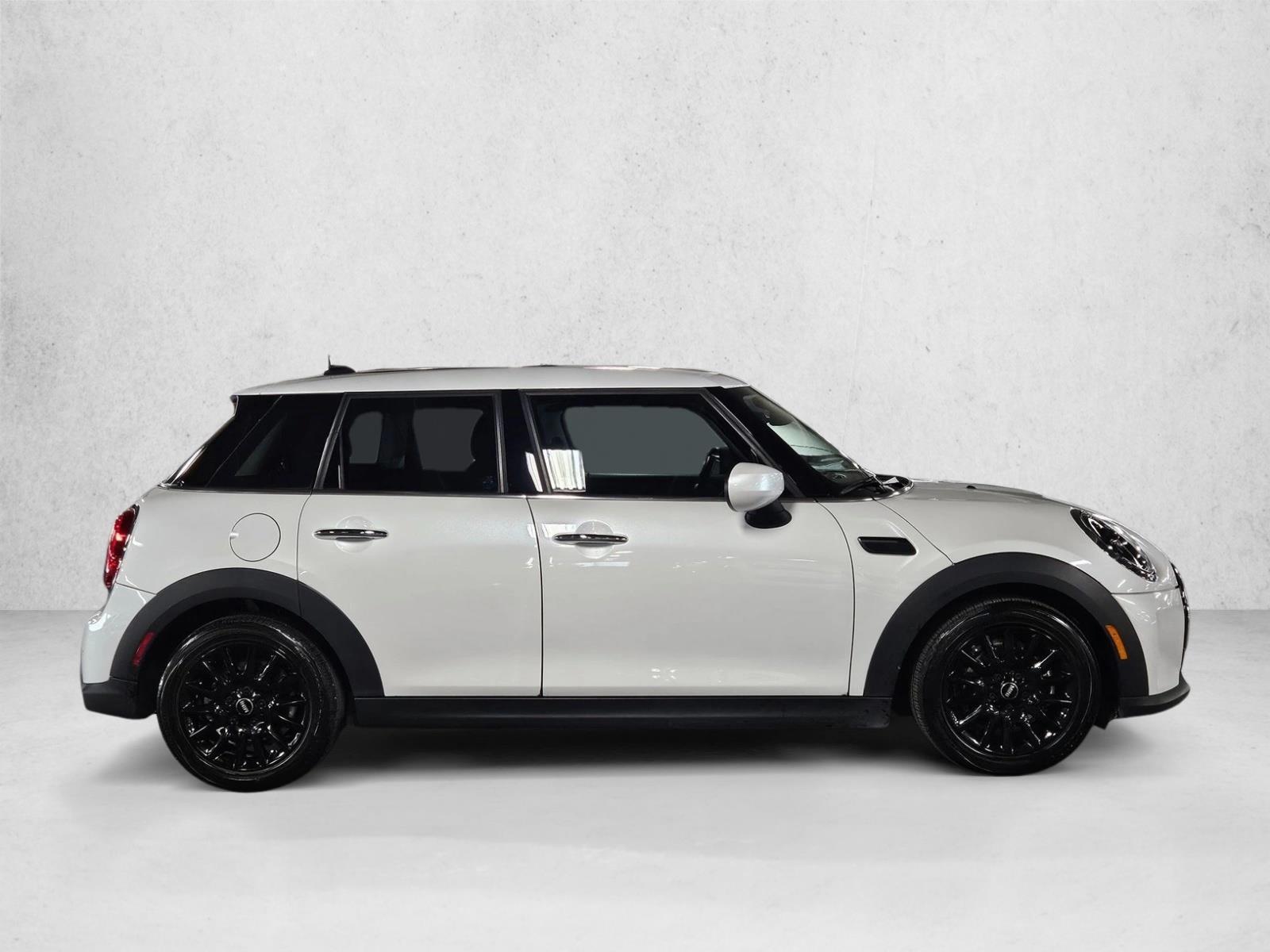 2023 Mini Cooper Hardtop 4 Door photo 3