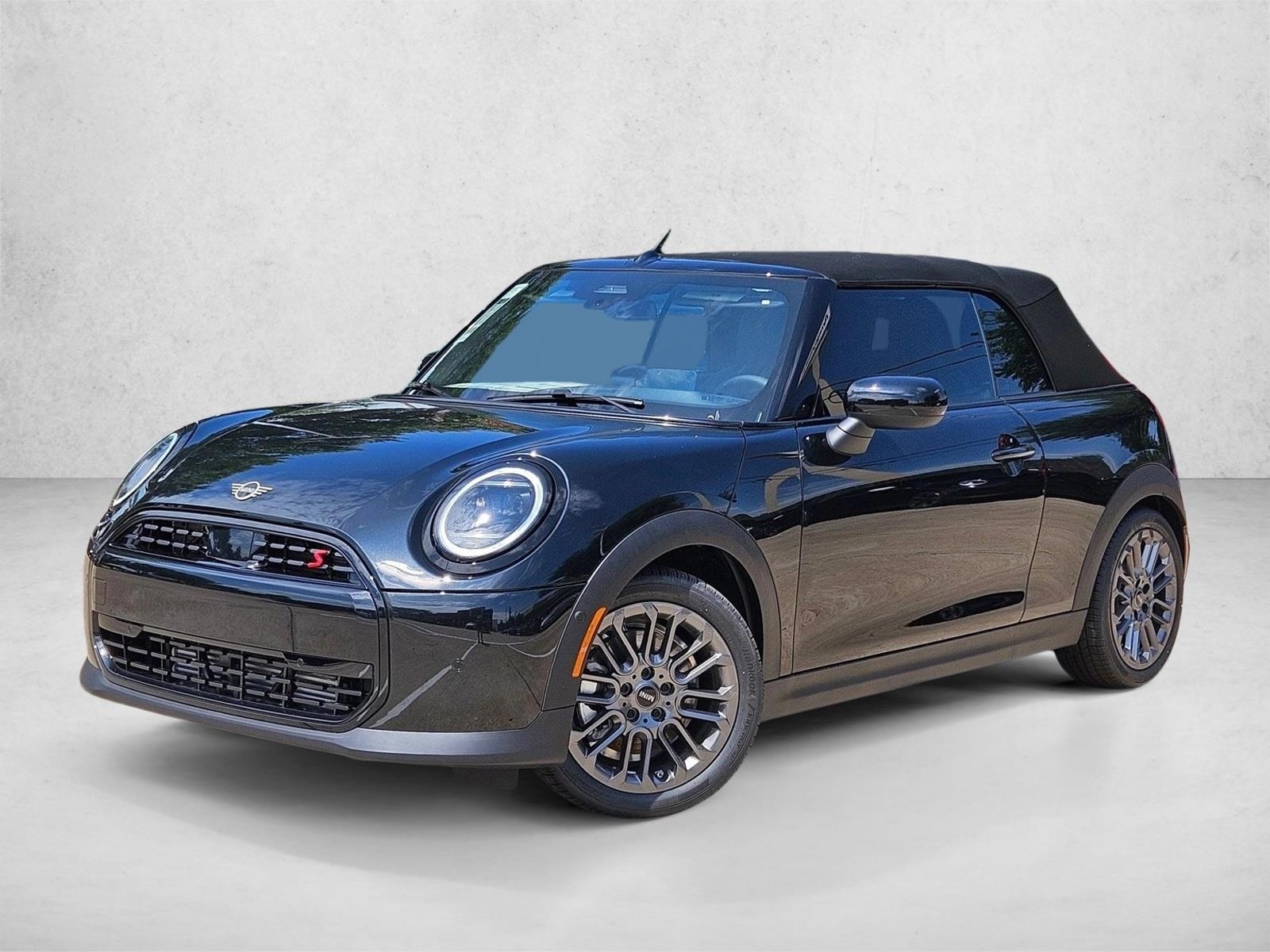 2026 MINI Convertible Cooper S Signature's photo