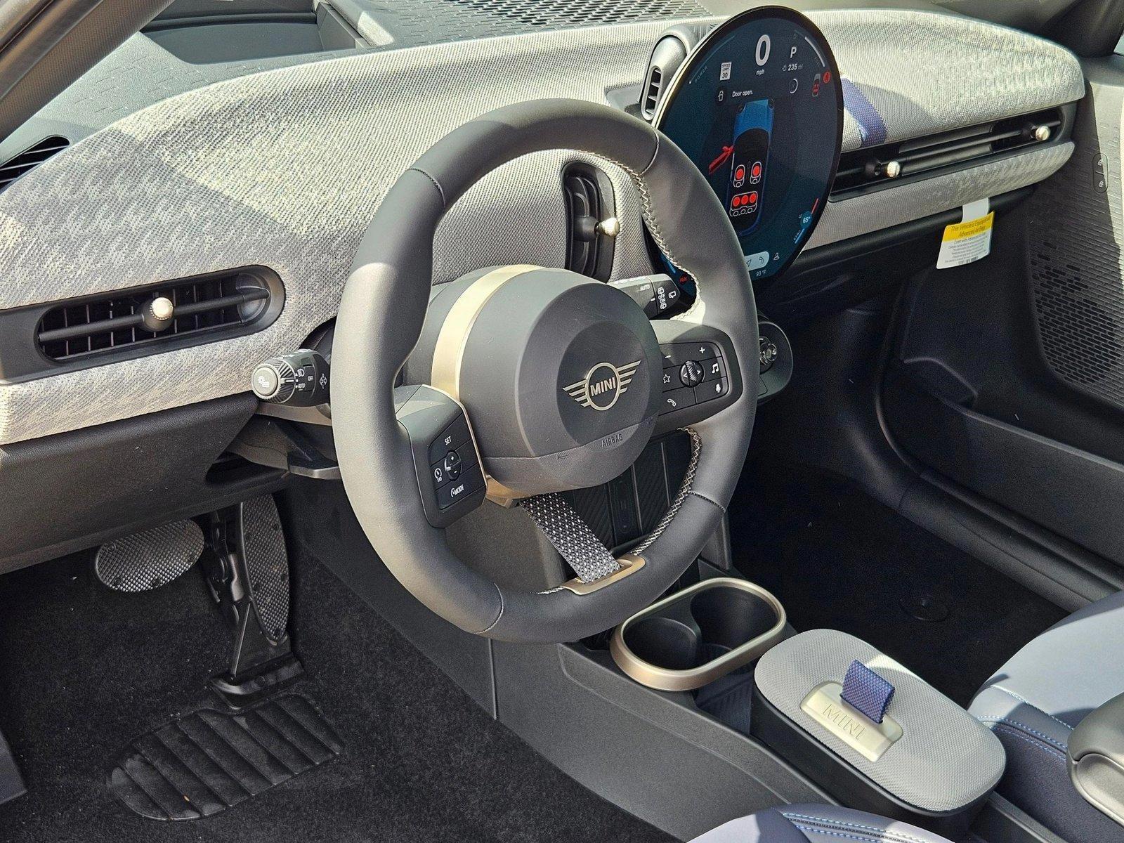 2025 Mini Cooper 4 Door Hardtop S photo 3