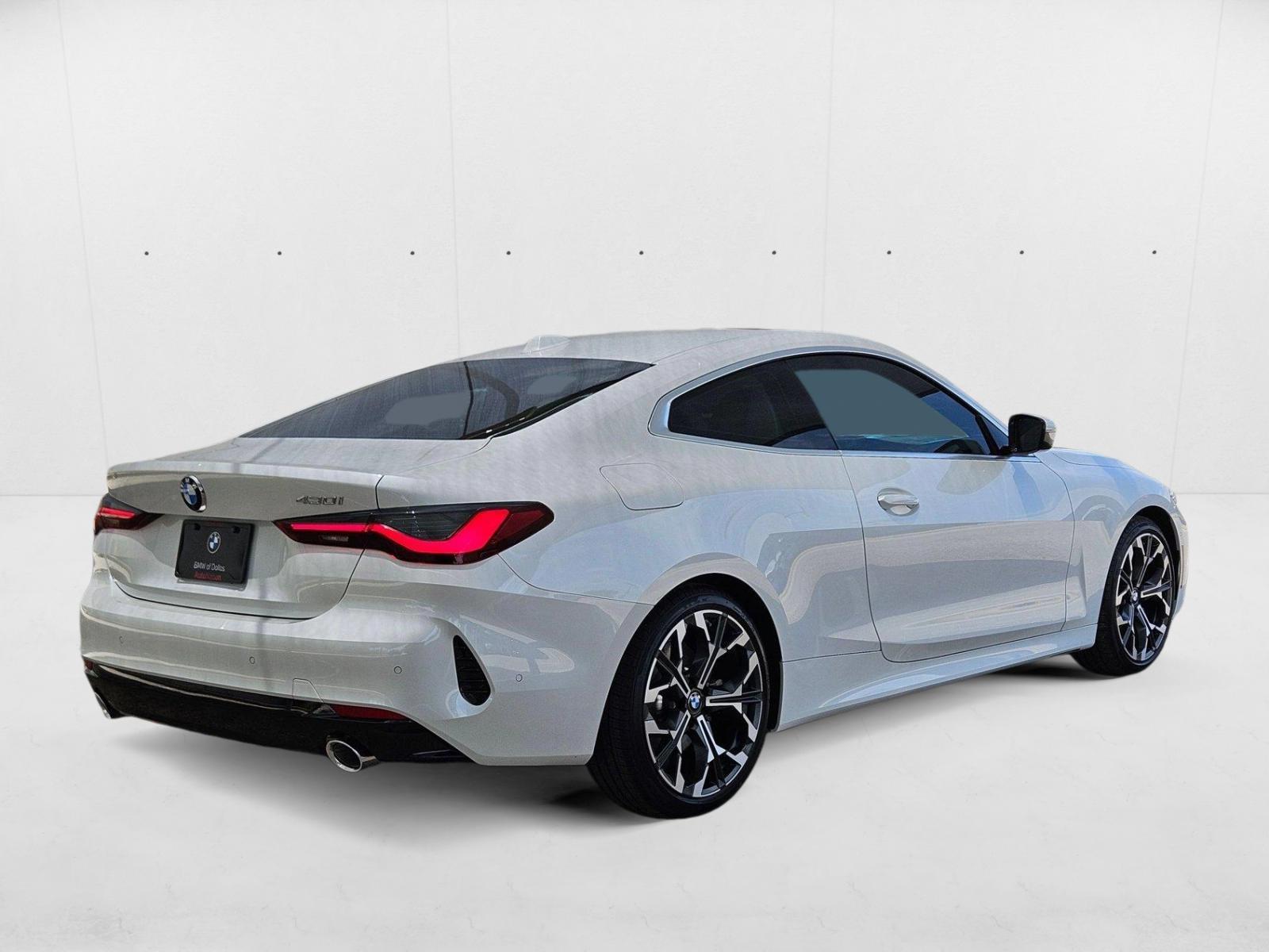 2026 Bmw 430i photo 2
