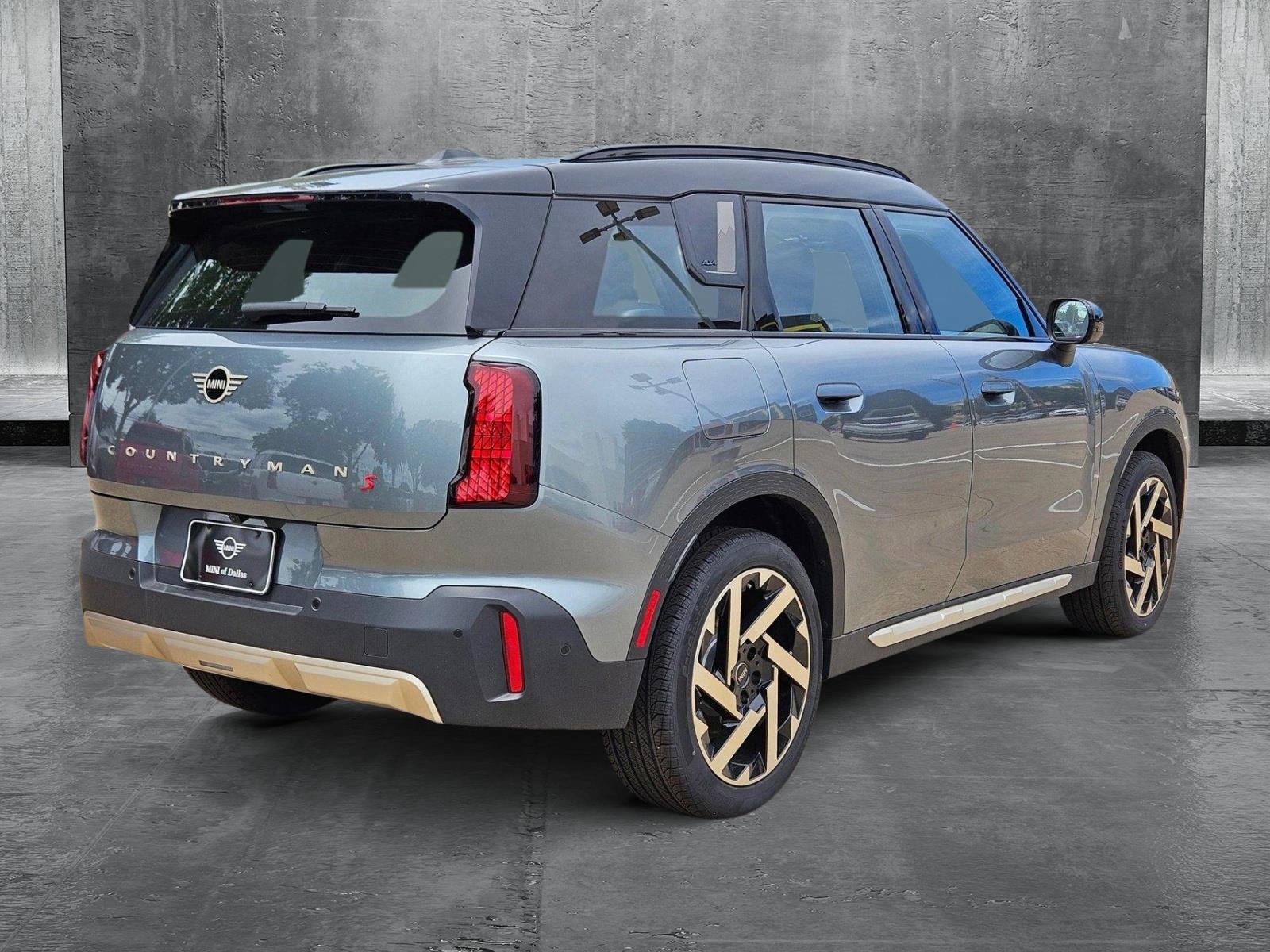 2025 Mini Countryman ALL4 Signature photo 2