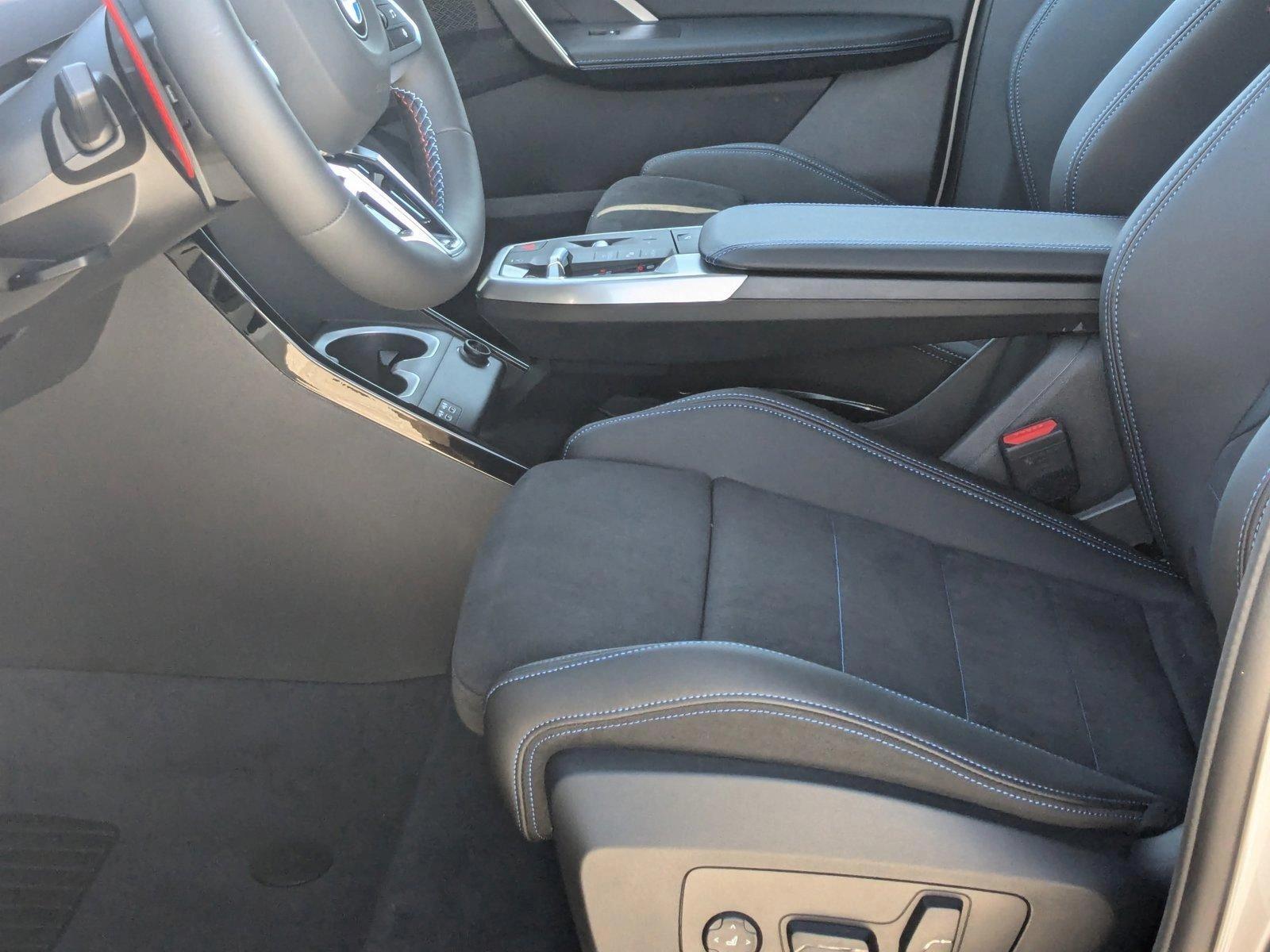 2024 Bmw X1 M35i photo 4