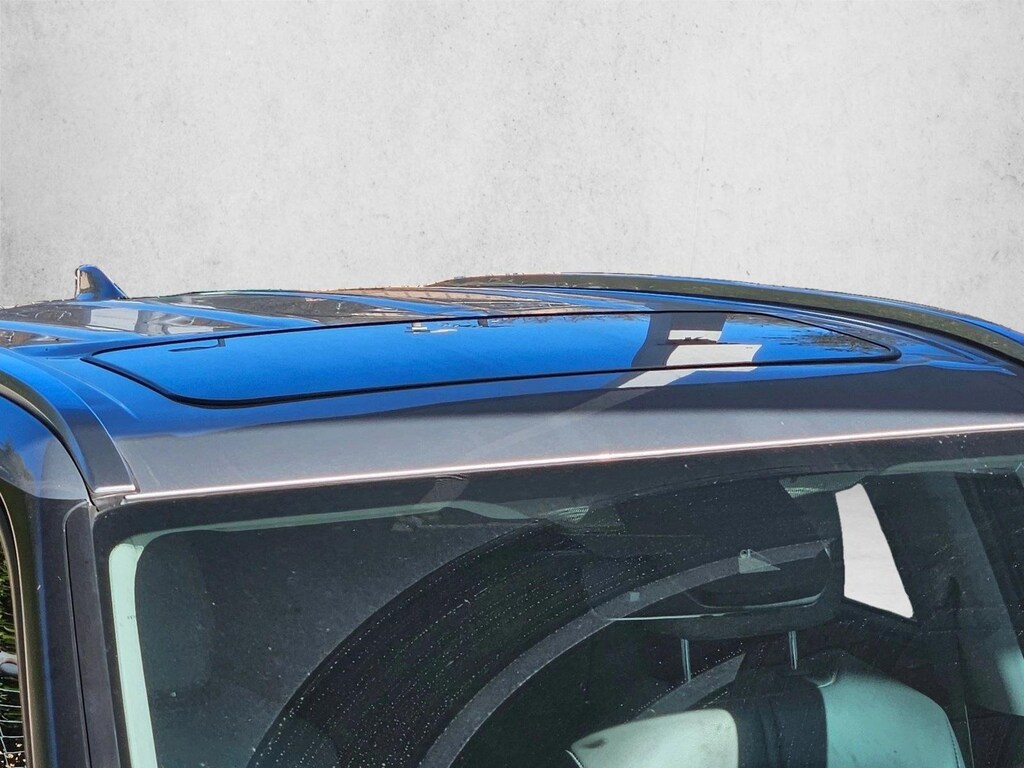 Used 2021 Toyota Highlander XLE Sport Utility