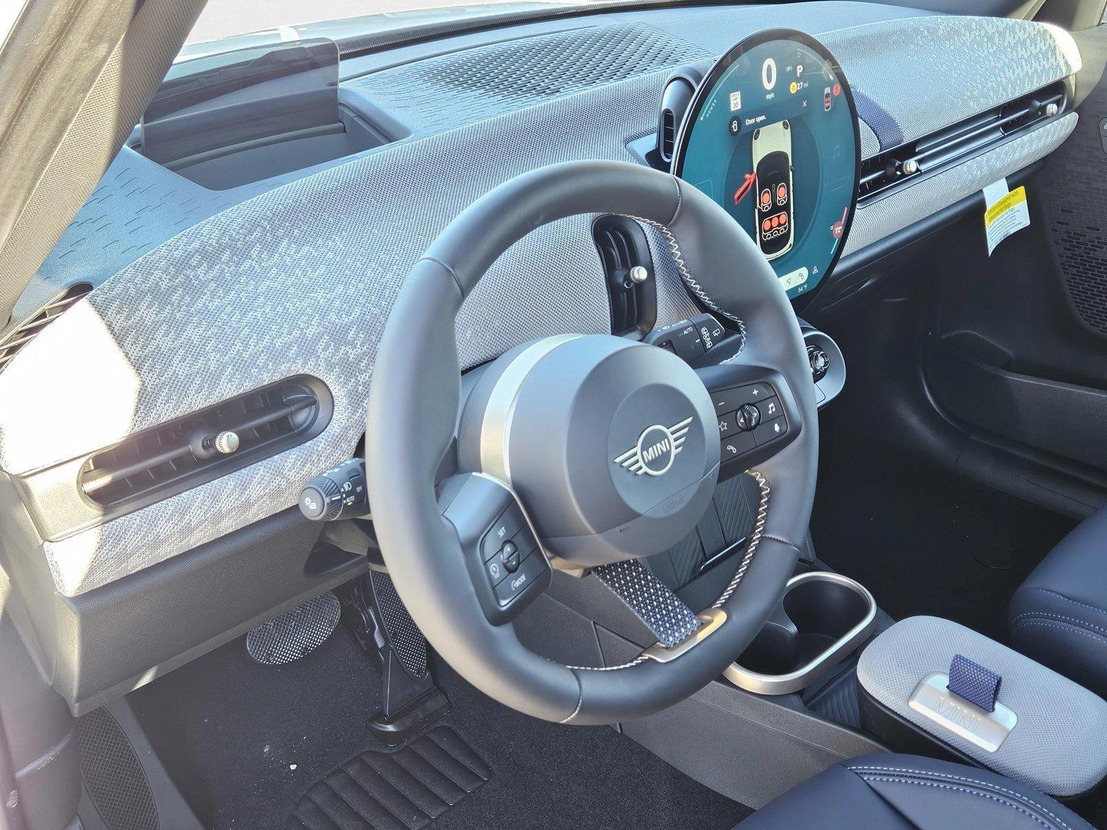 2025 Mini Cooper 4 Door Hardtop S photo 3