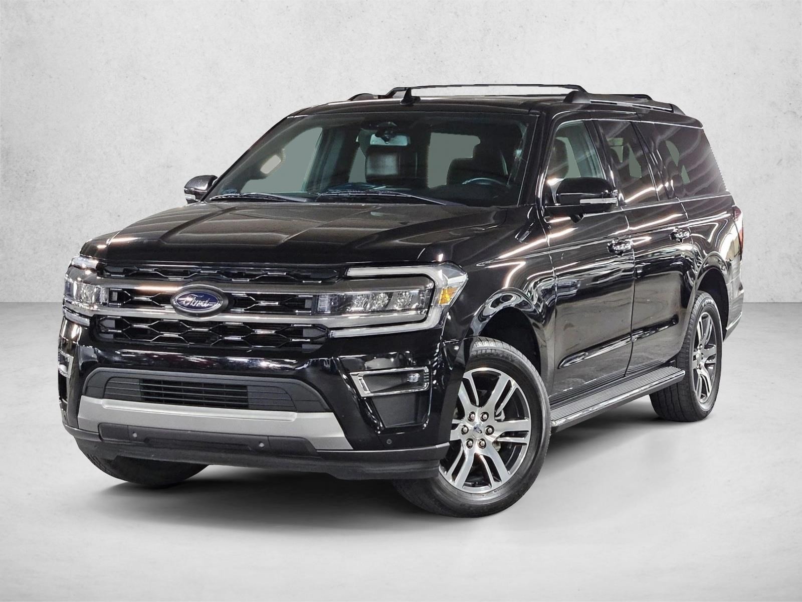 2022 Ford Expedition Limited's photo