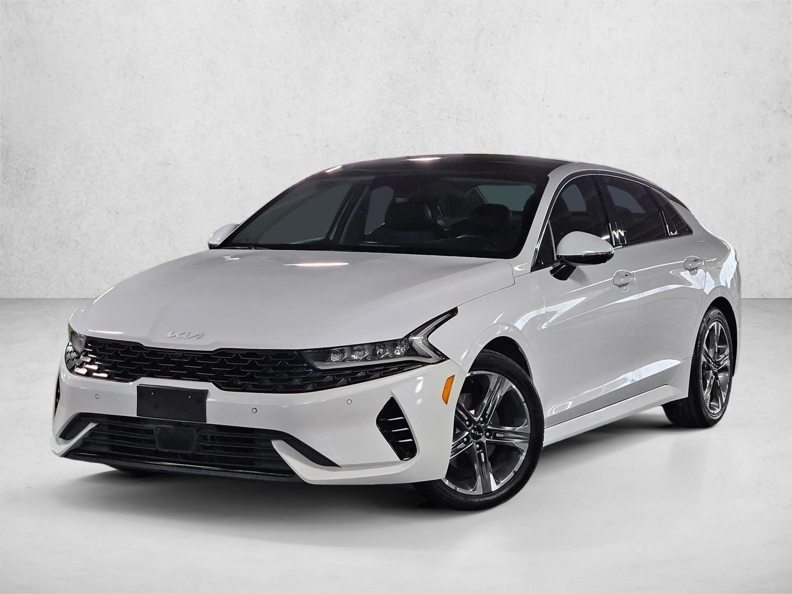2022 Kia Optima EX FWD's photo
