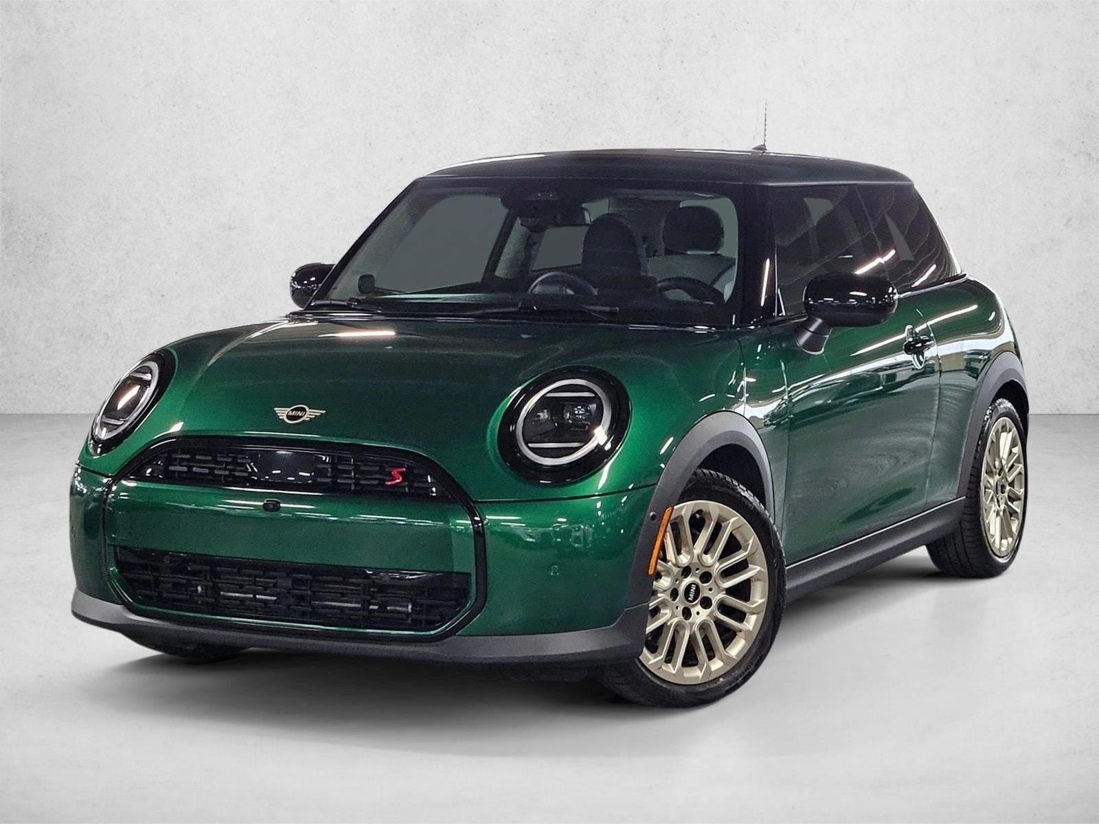 2025 MINI Hardtop 2 Door S's photo