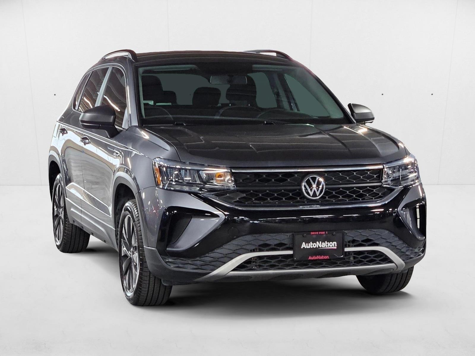 2022 Volkswagen Taos S photo 3