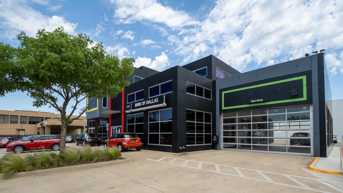 MINI of Dallas Service Center entrance