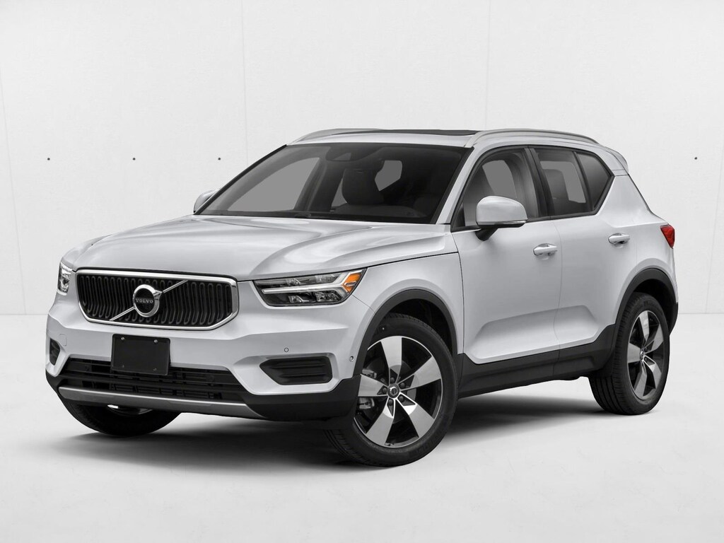 Used 2019 Volvo XC40 Momentum Sport Utility