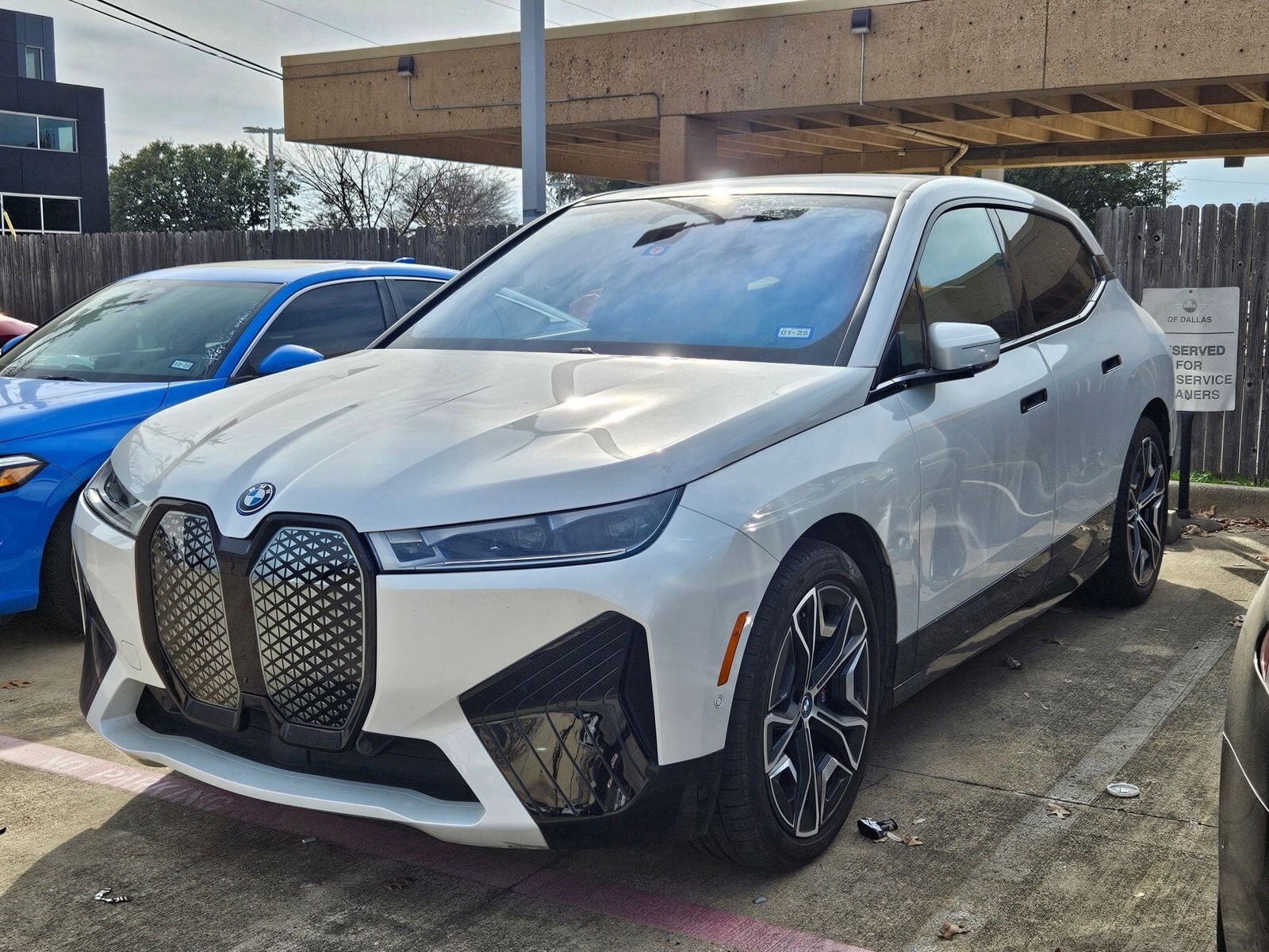 2023 BMW iX Base's photo