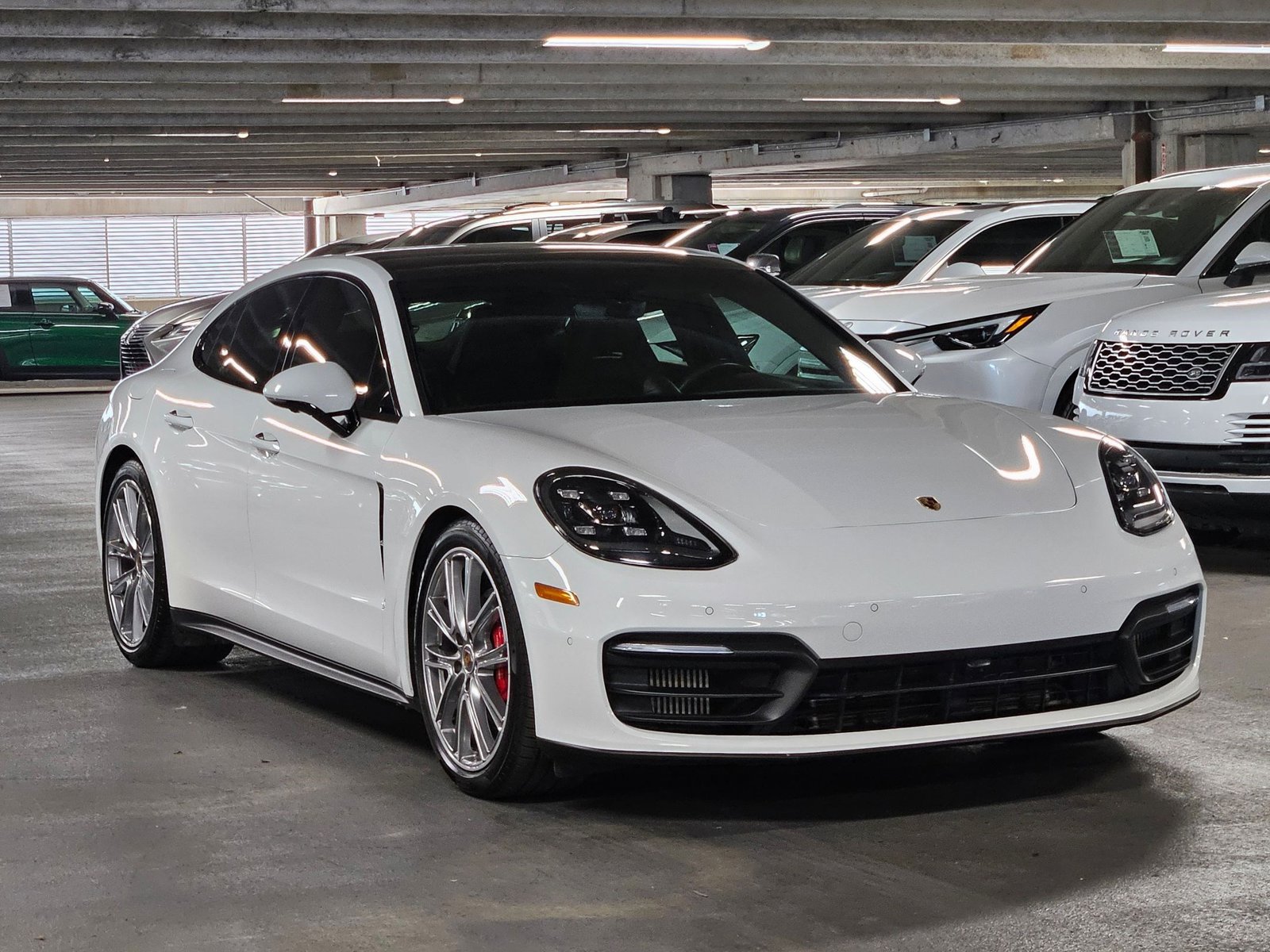 2021 Porsche Panamera 4S photo 3