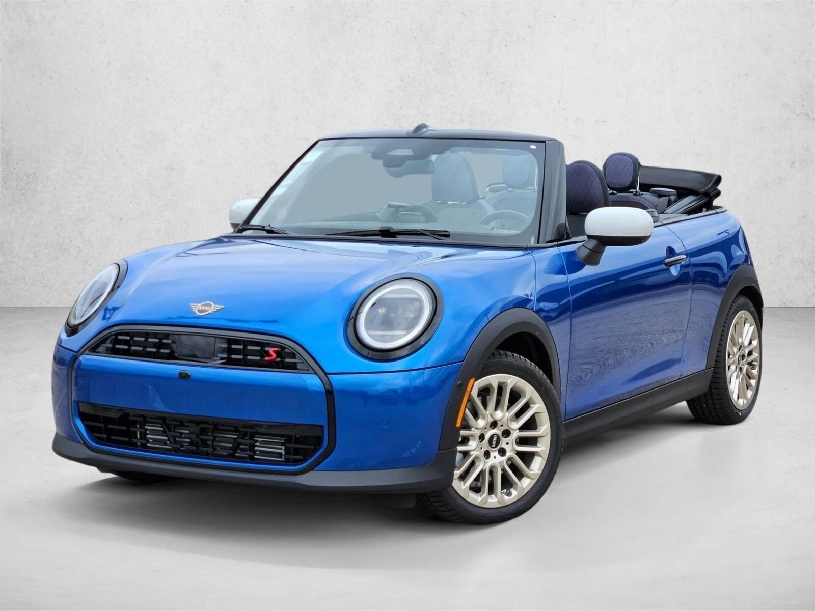 2026 MINI Convertible Cooper S's photo