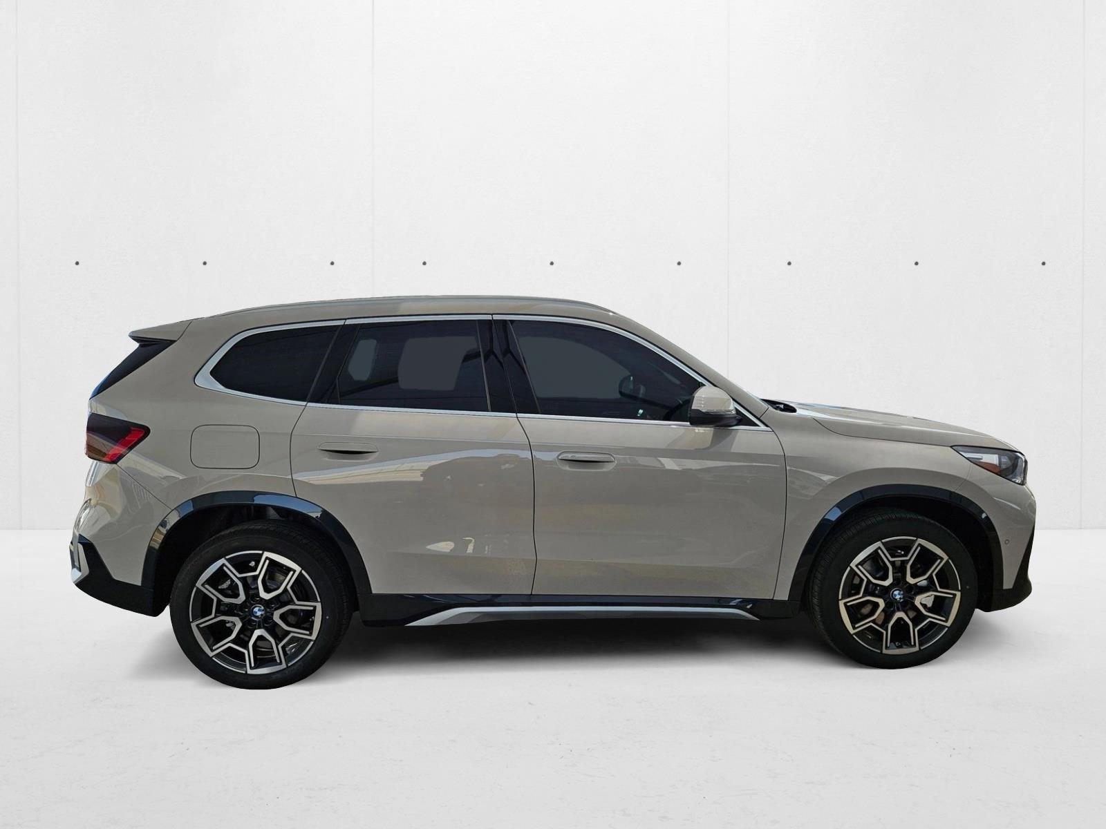 2026 Bmw X1 XDrive28i photo 3