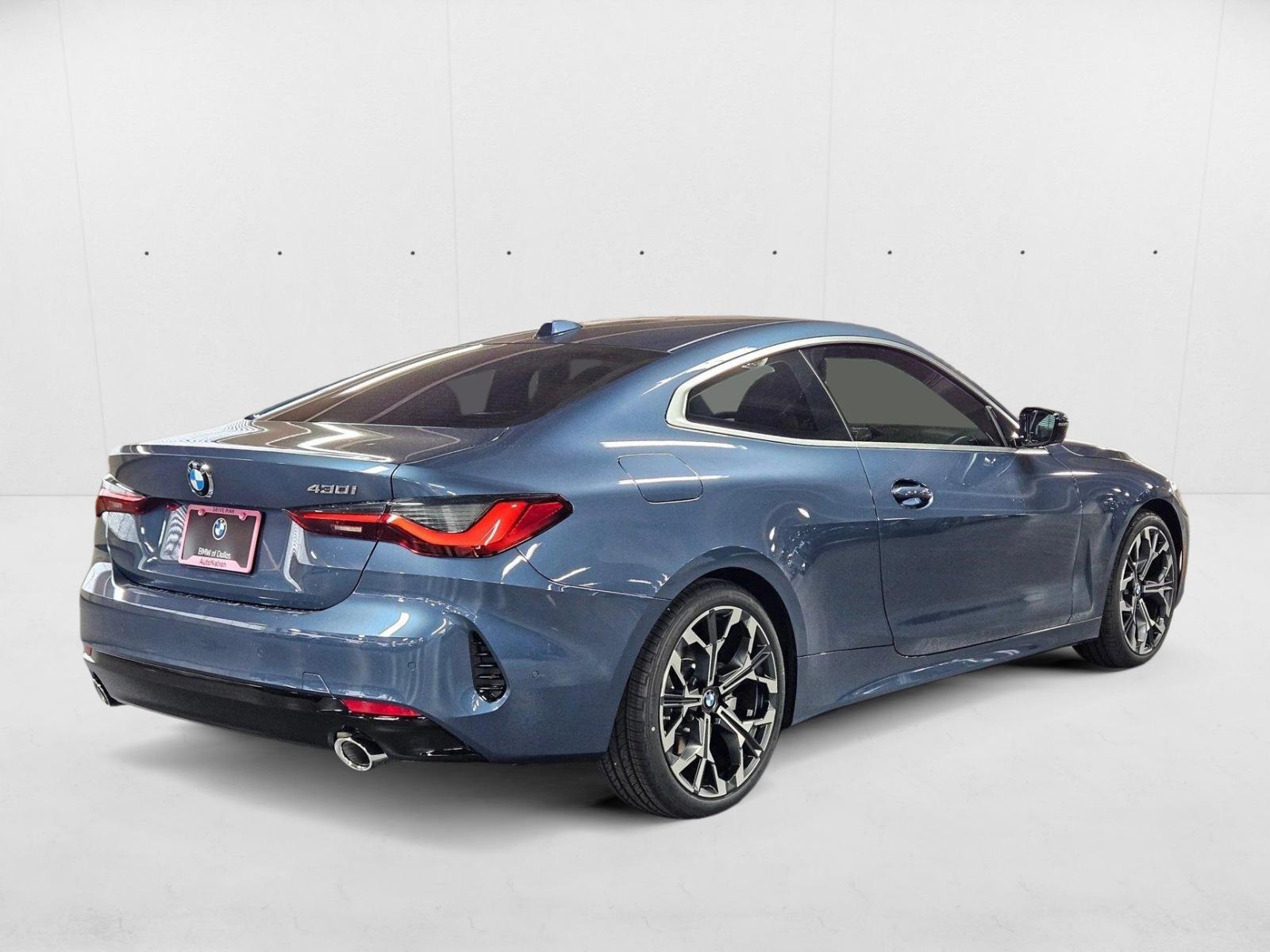 2026 Bmw 430i Coupe photo 2