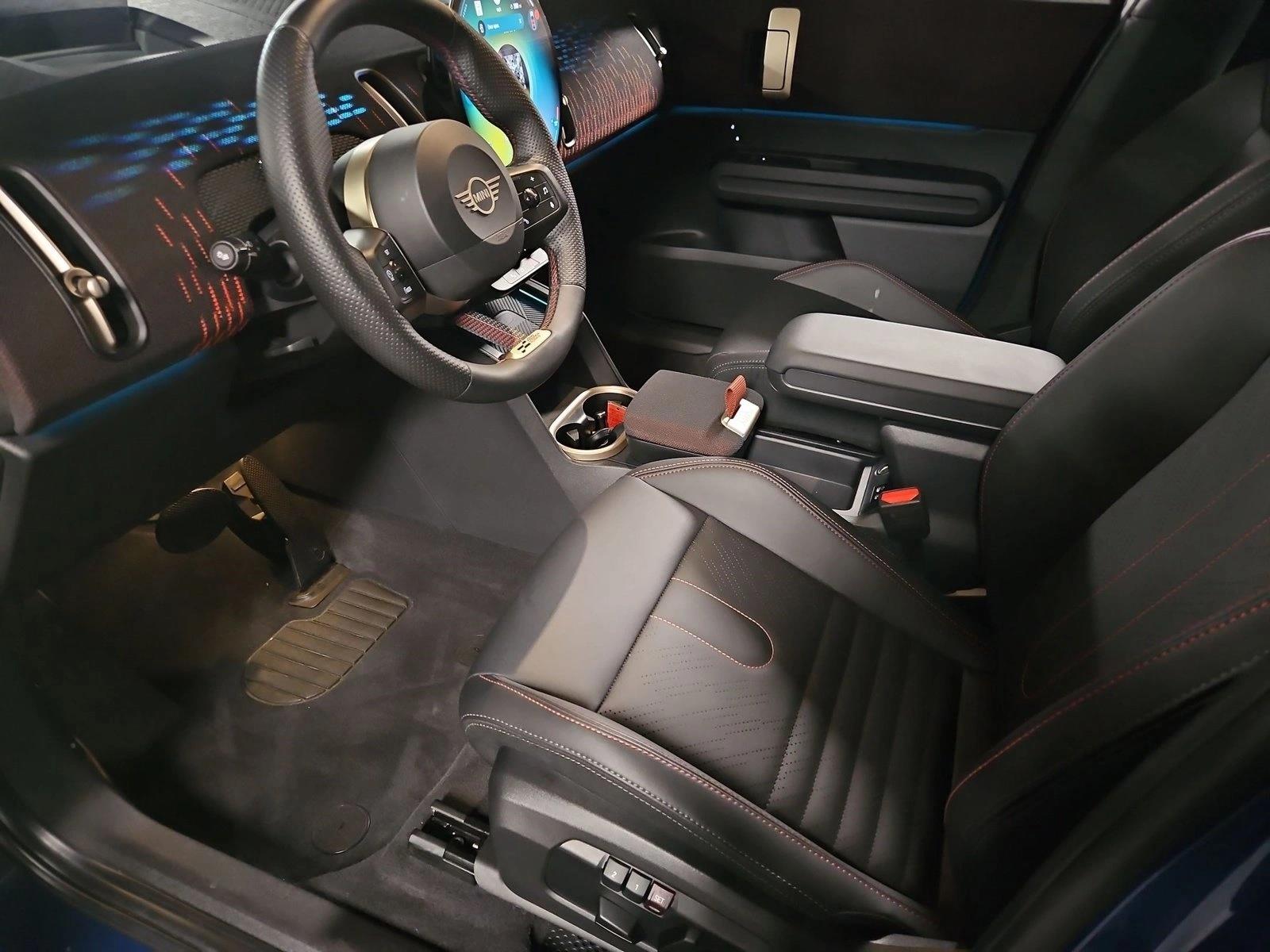 2026 MINI Countryman S - Photo 10