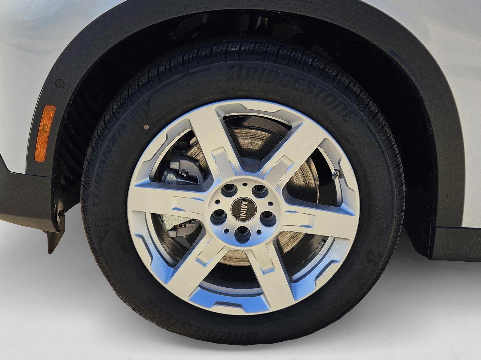 2025 MINI Countryman SE - Photo 10