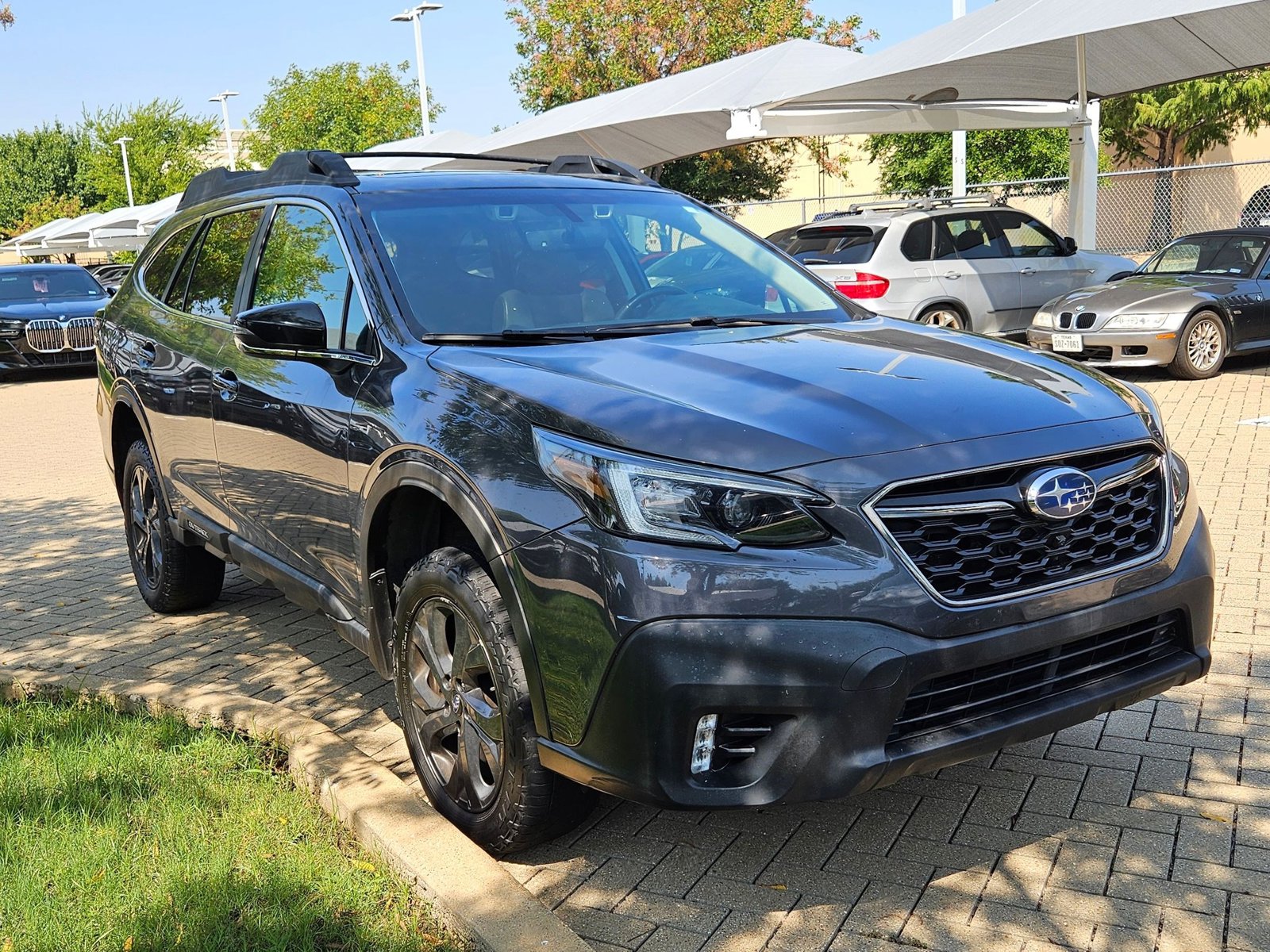 2020 Subaru Outback Onyx Edition XT photo 3
