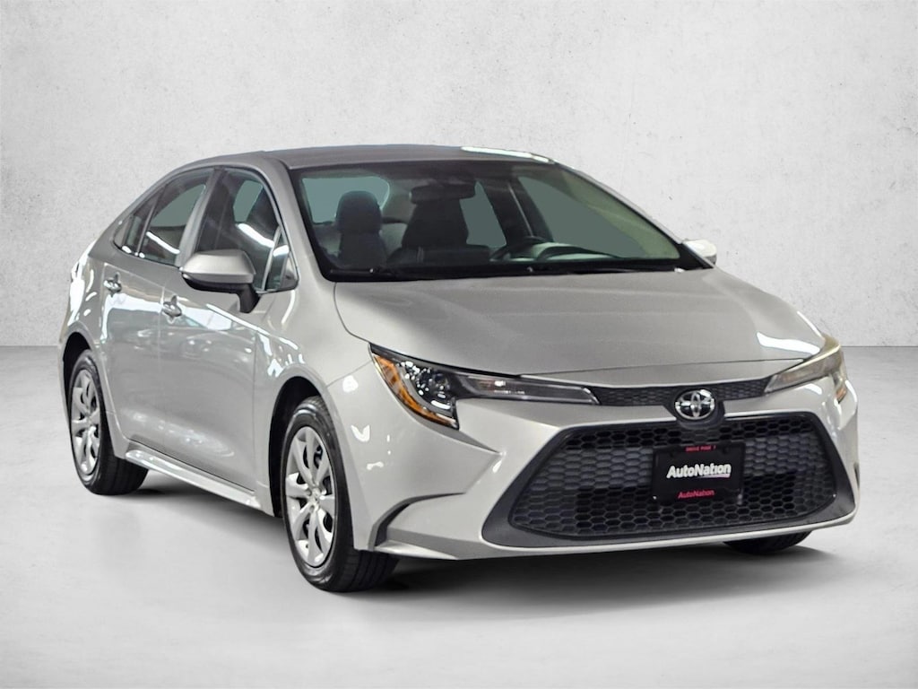 Used 2022 Toyota Corolla LE 4dr Car