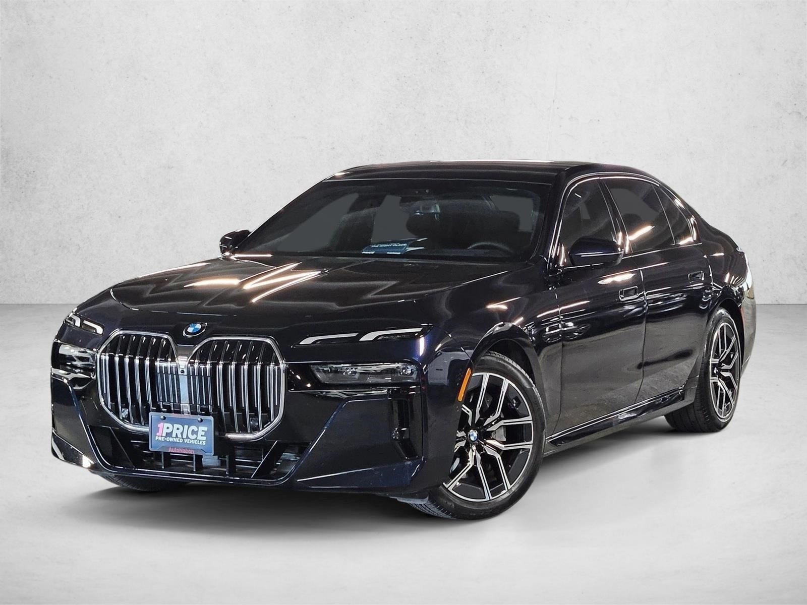 2025 BMW 7 Series 740i Sedan's photo