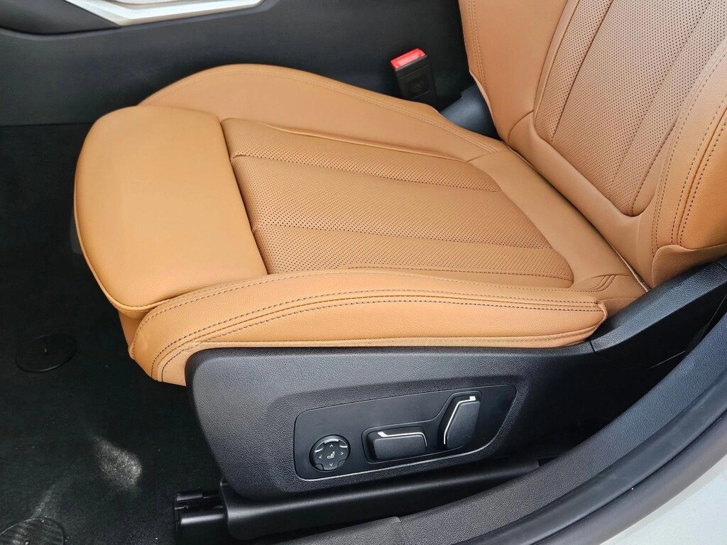 Used 2025 BMW 3 Series 330i 4dr Car