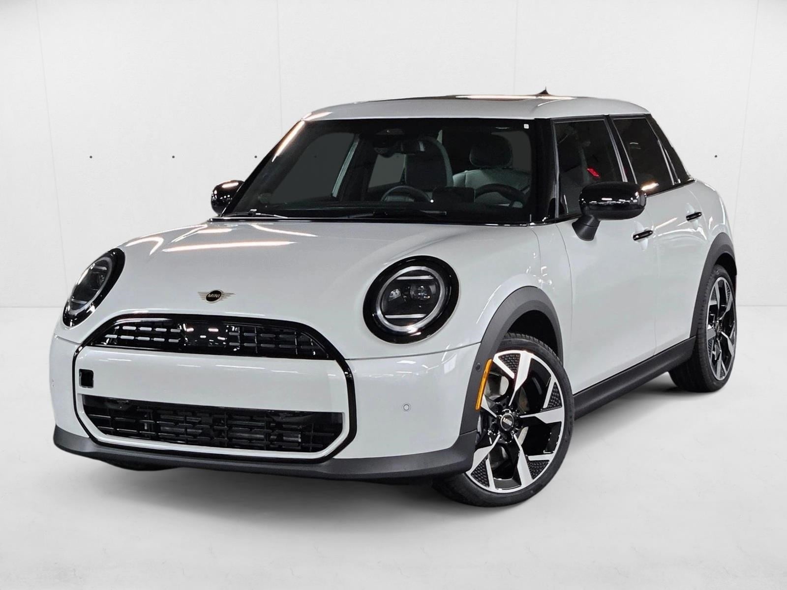 2026 MINI Hardtop's photo