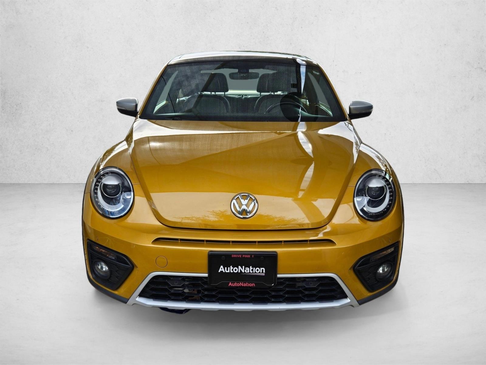 2017 Volkswagen Beetle 1.8T Dune photo 2