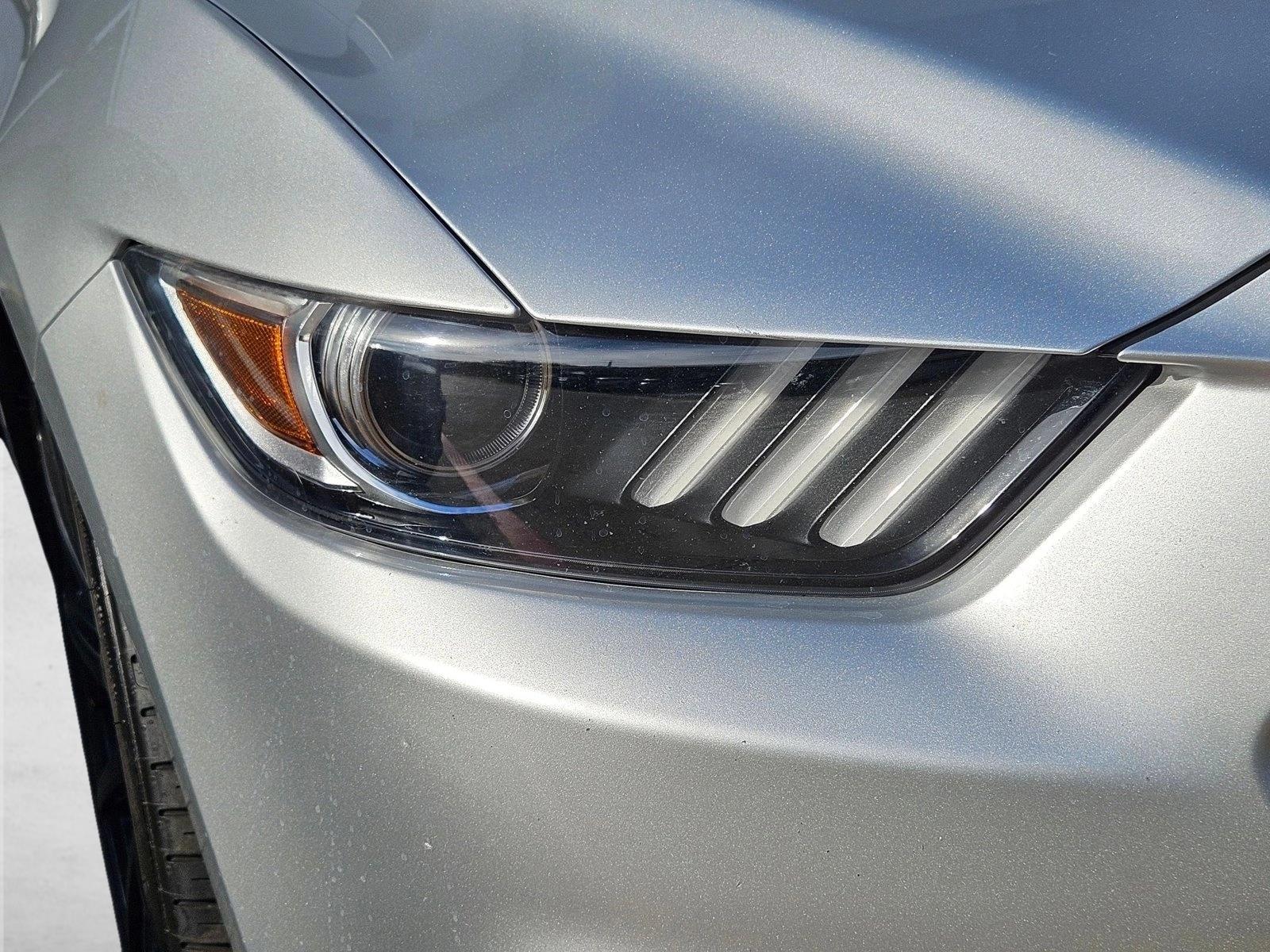 2016 Ford Mustang GT Premium photo 4