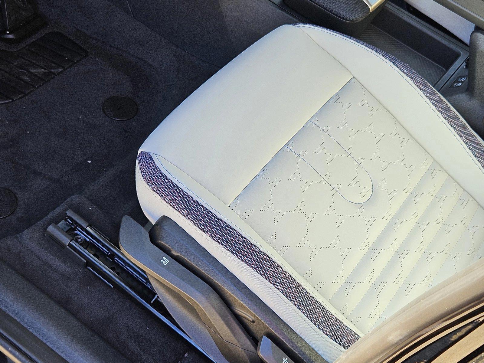 2025 Mini Countryman SE ALL4 Signature photo 3